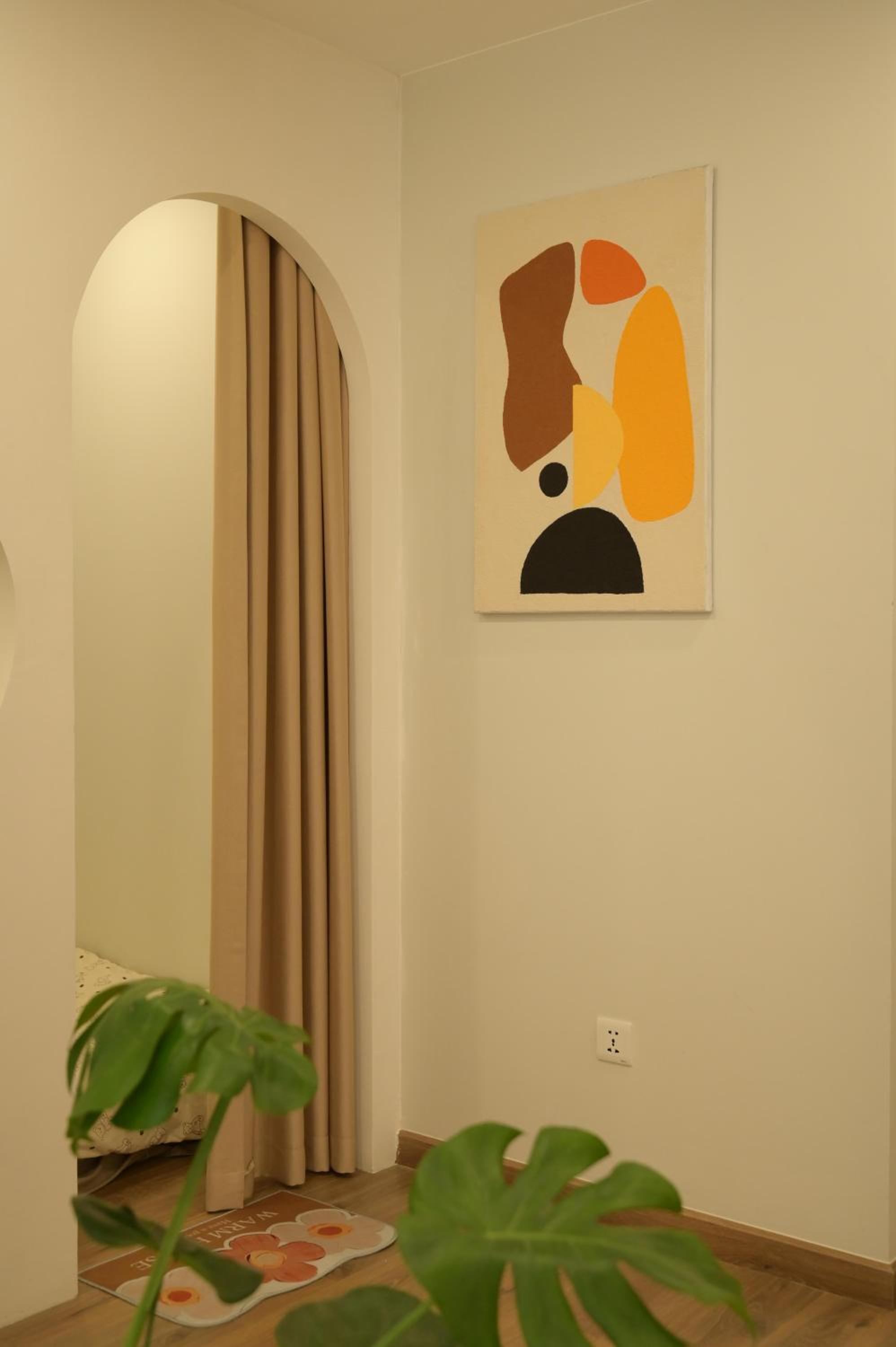Vinhomes Smart City Rare 1,5BR Apt Best Deal for Long-Term Guests