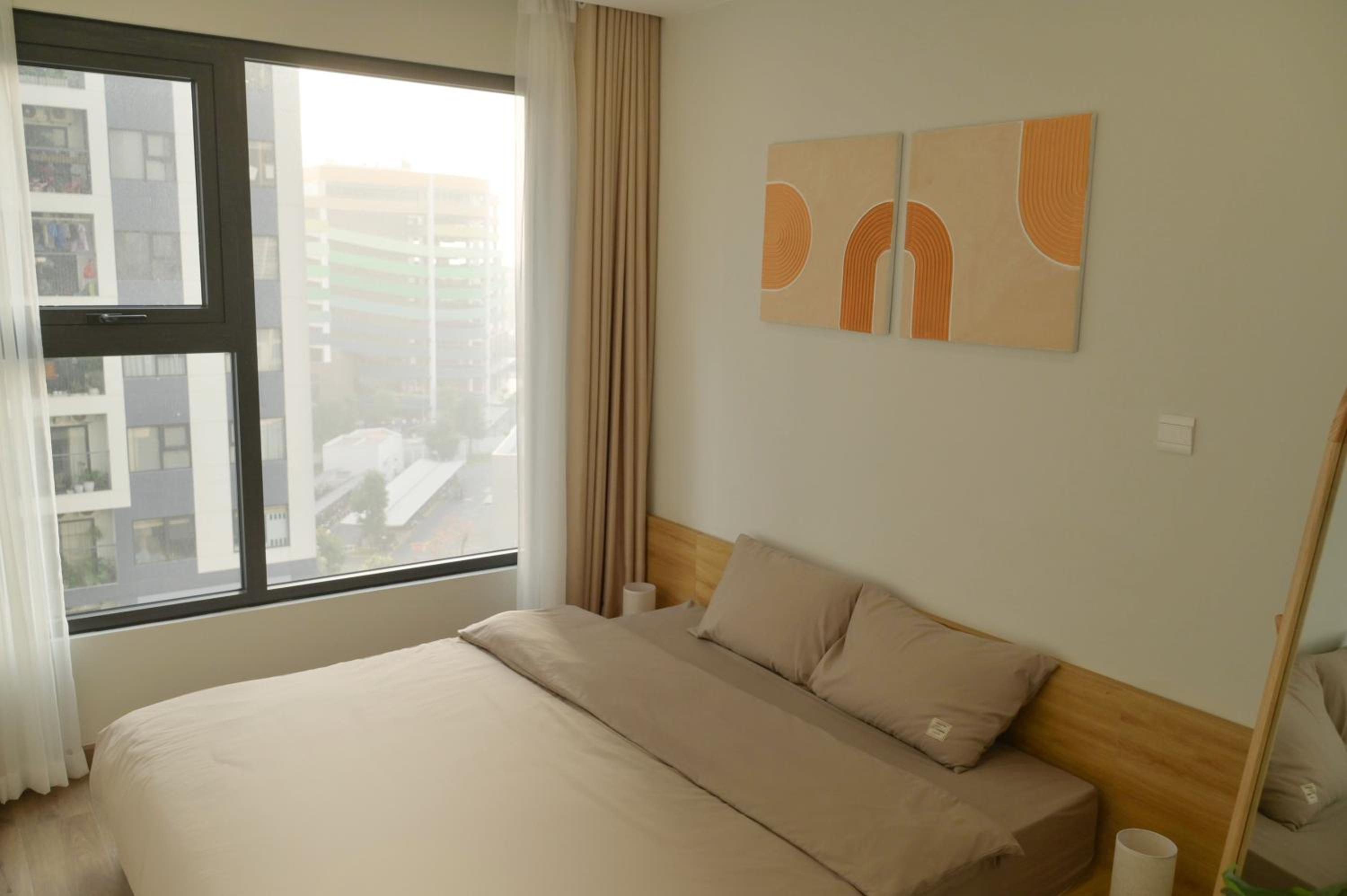 Vinhomes Smart City Rare 1,5BR Apt Best Deal for Long-Term Guests