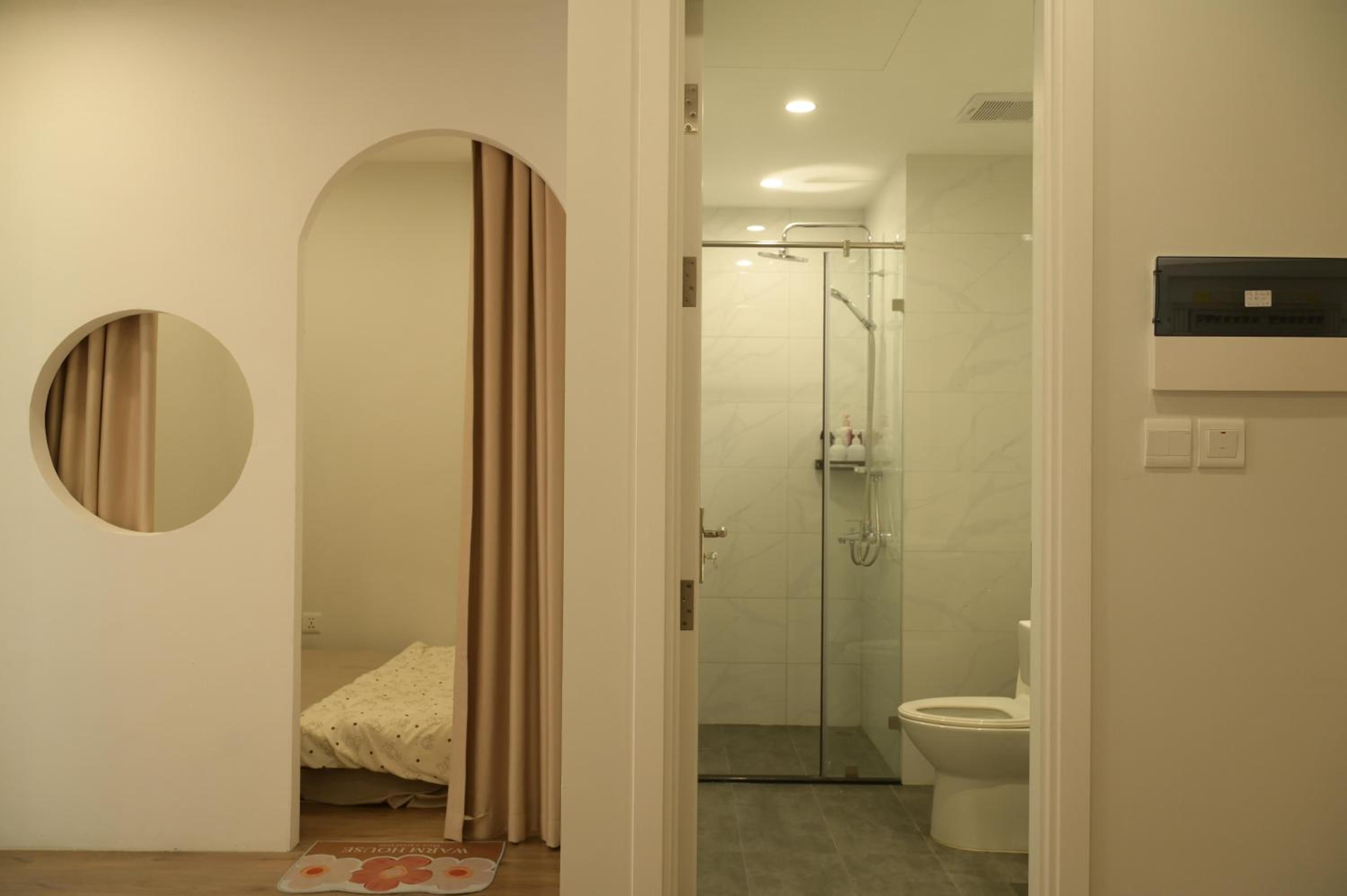 Vinhomes Smart City Rare 1,5BR Apt Best Deal for Long-Term Guests
