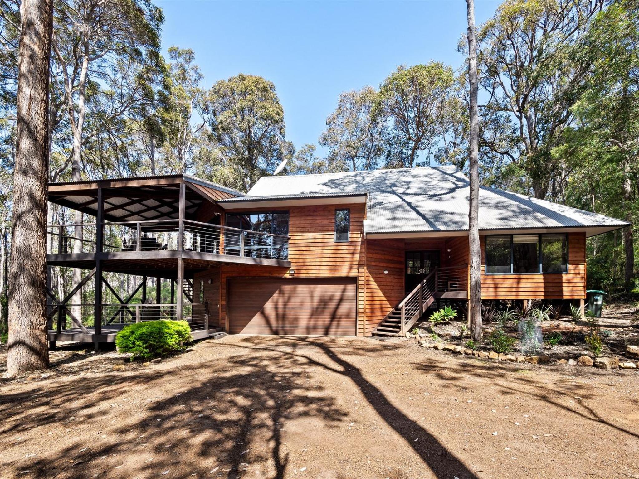 Calistoga Chalet - Luxury among the trees