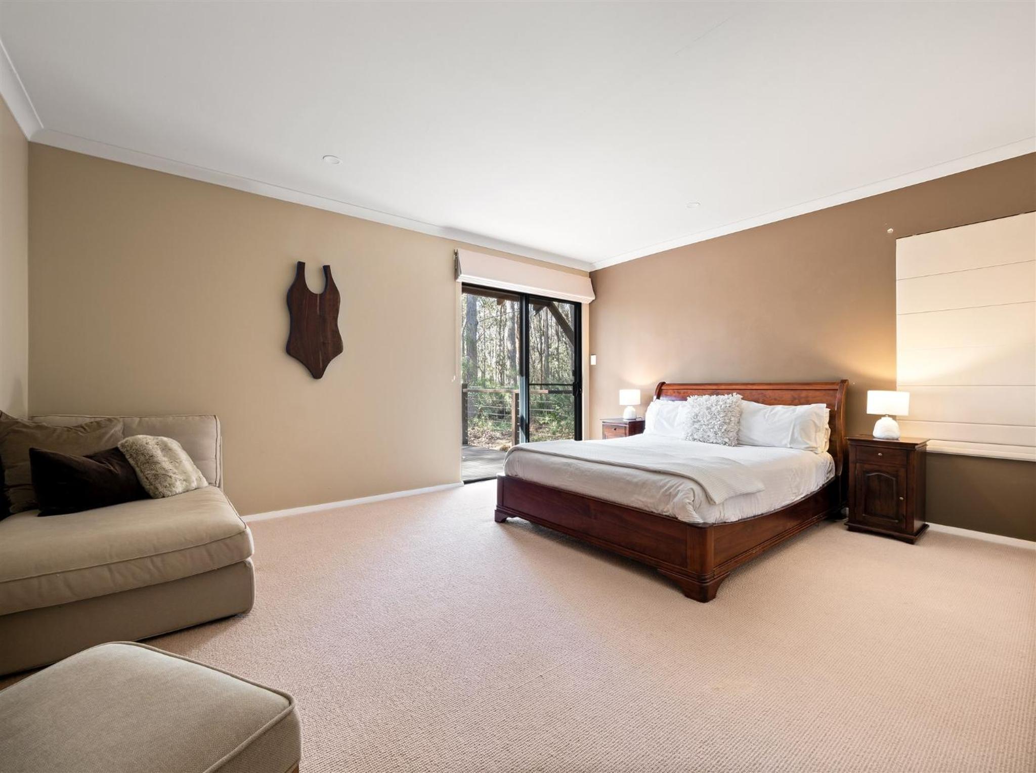 Calistoga Chalet - Luxury among the trees