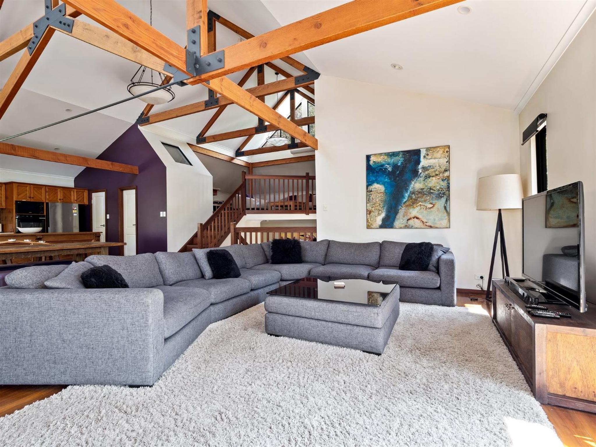Calistoga Chalet - Luxury among the trees