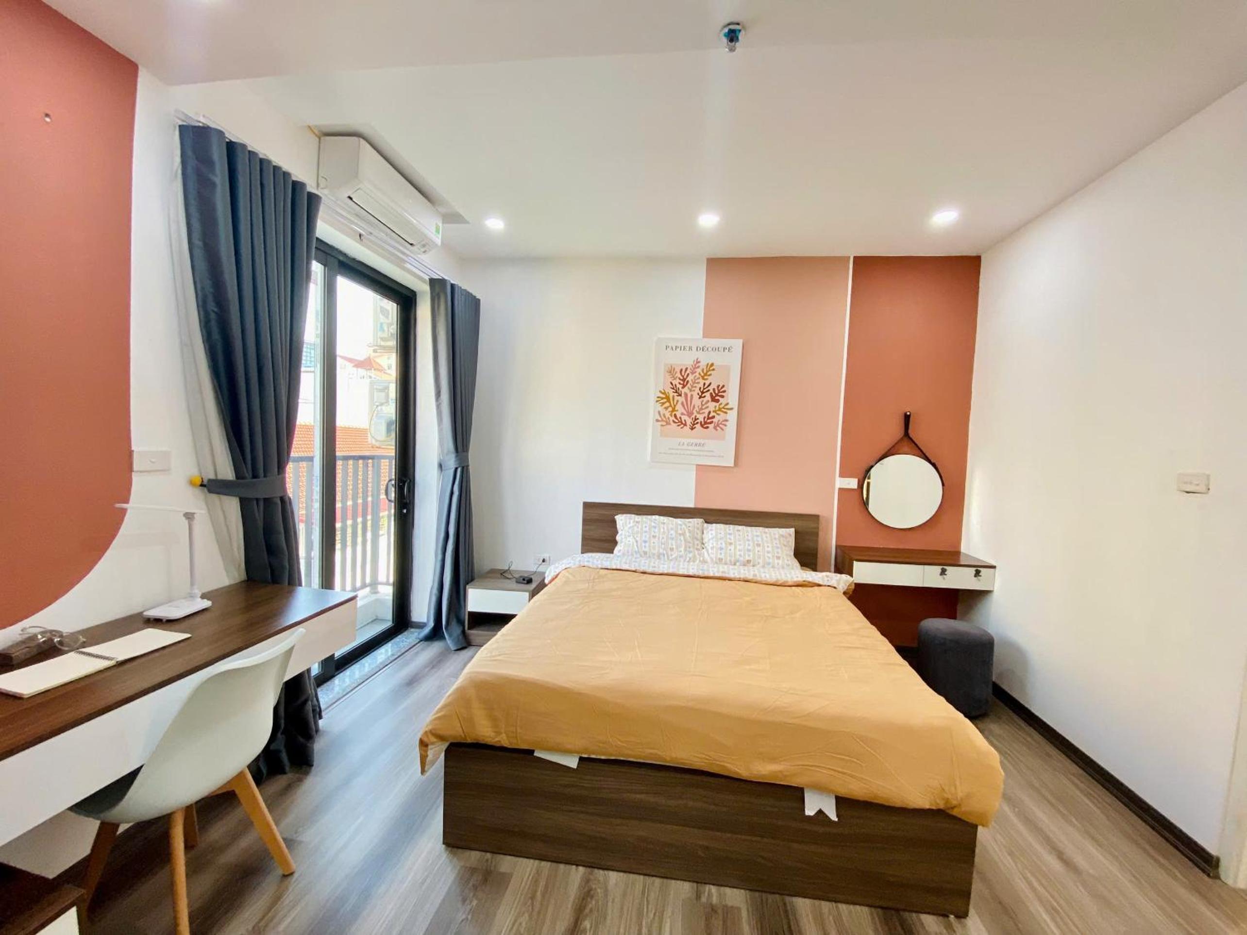 Luxe Paradise Residence 76 To Ngoc Van