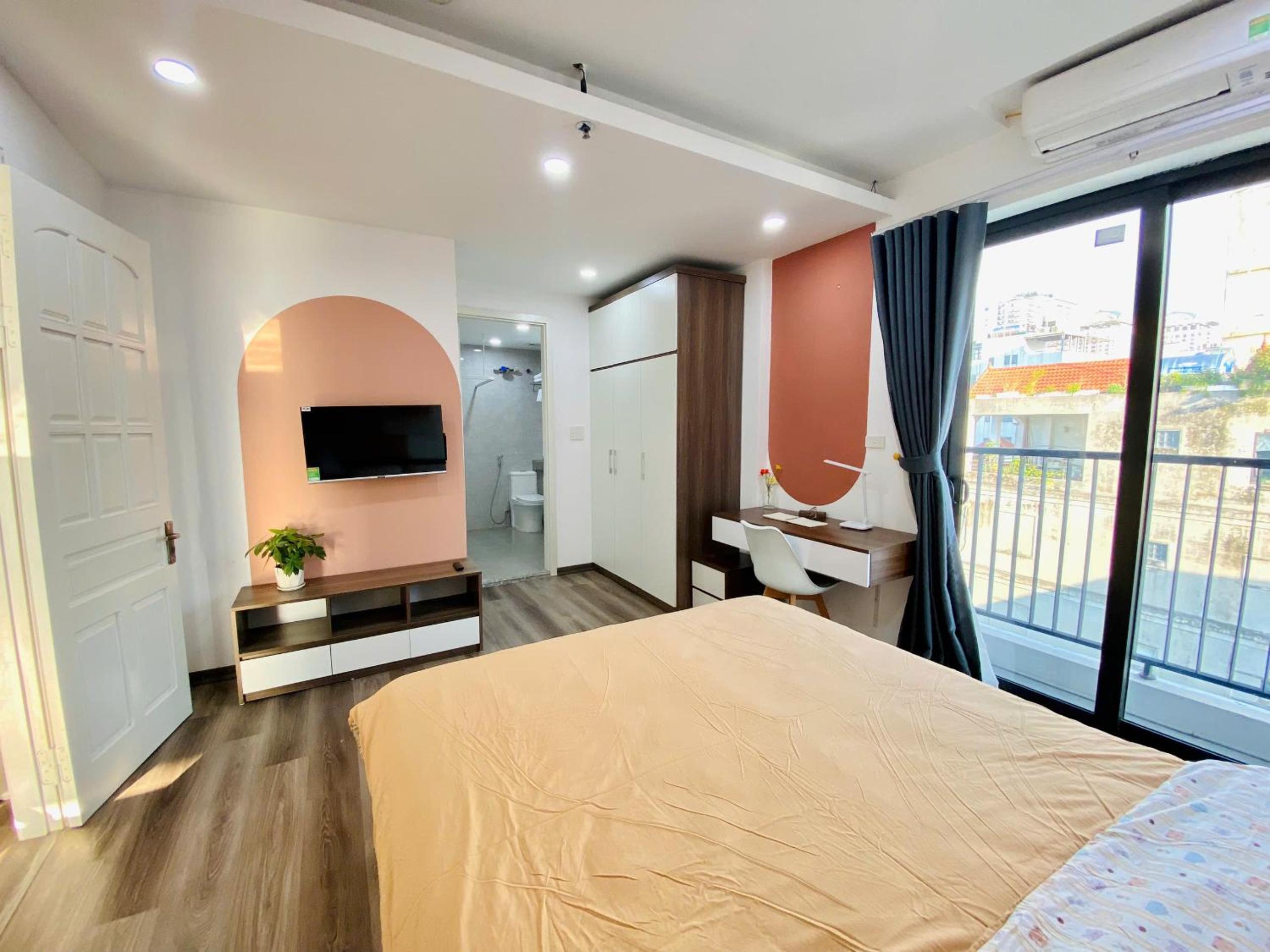 Luxe Paradise Residence 76 To Ngoc Van