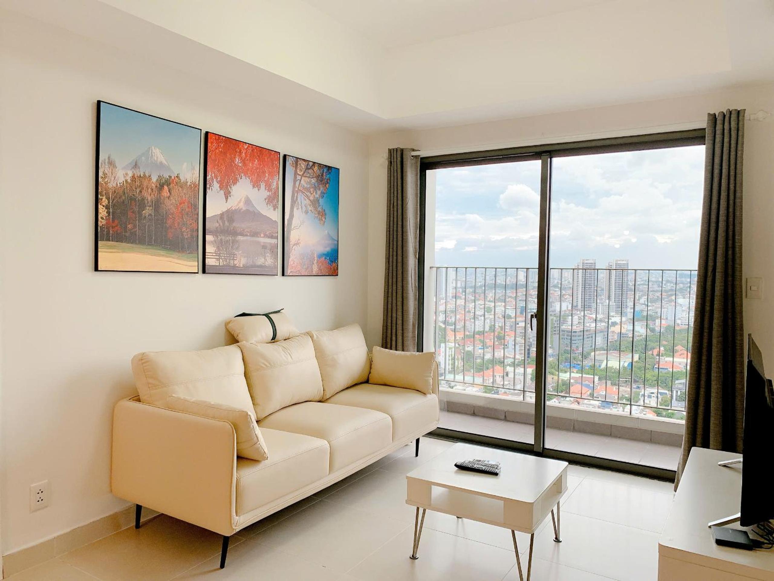 Masteri Thao Dien Comfy Apartment #Nice Balcony #Opening View