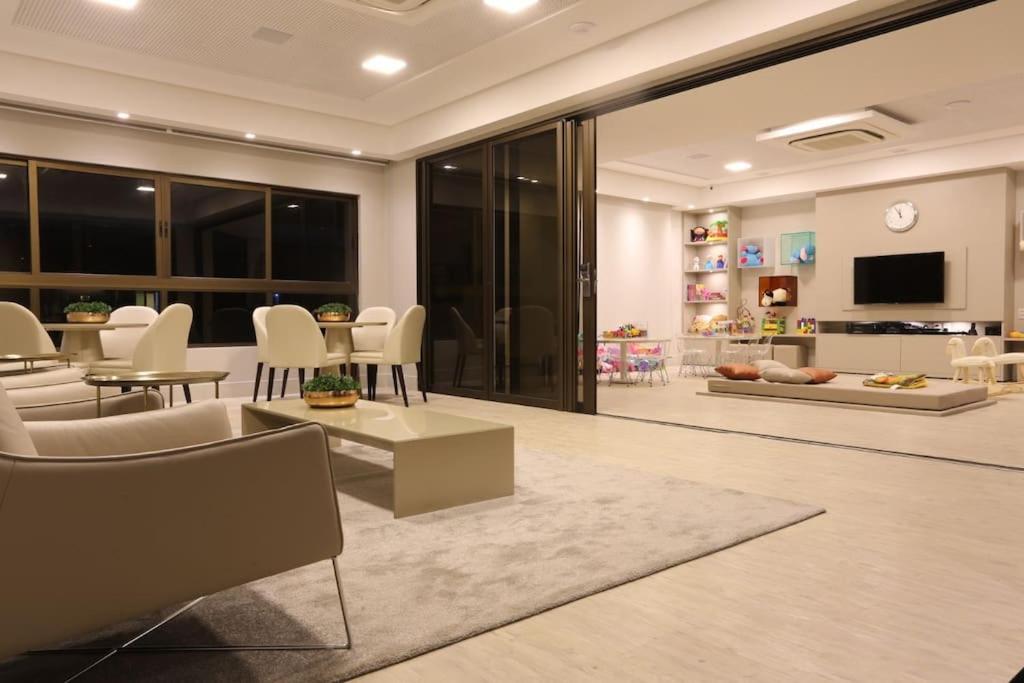 HP714-Luxuoso Loft no Holanda’s Prime - Conforto e Vista Exclusiva em Tambaú