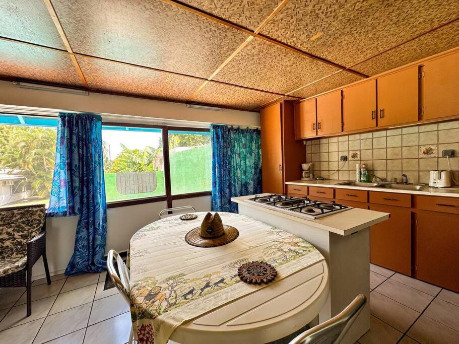 maison avec piscine view 5