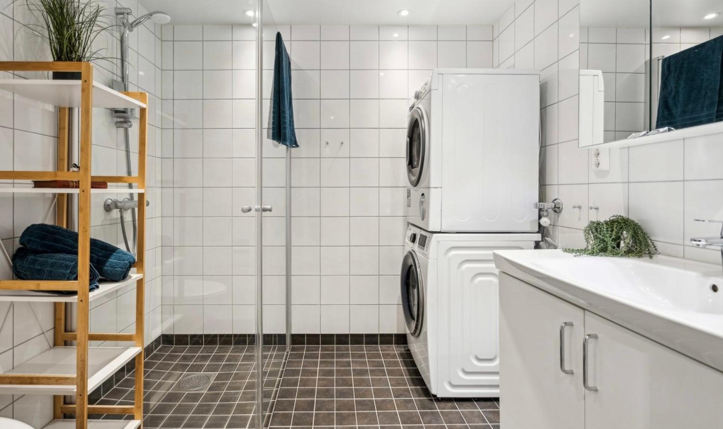 One room in shared apartment in the heart of Tromsø view 5