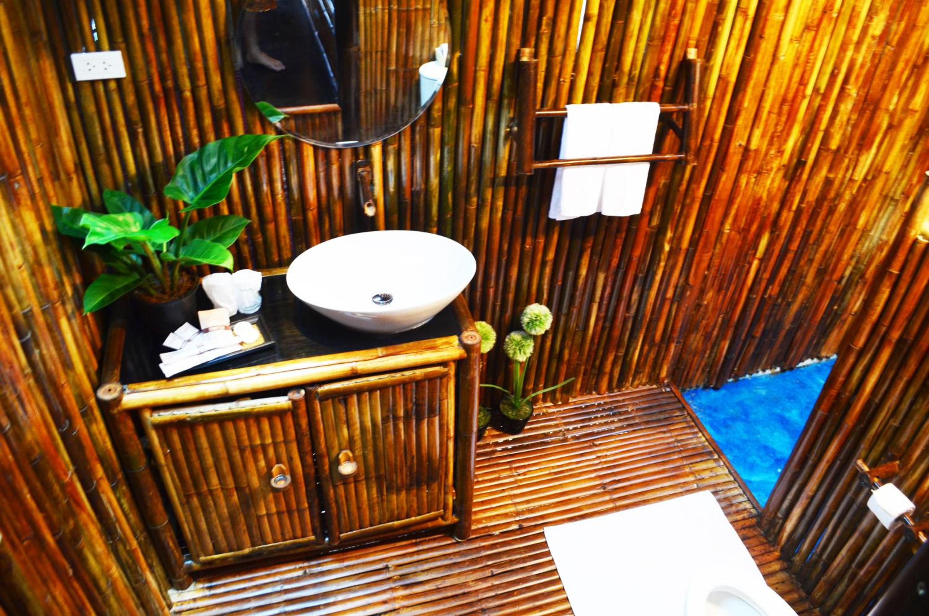 Eco Lanta Hideaway Beach Resort