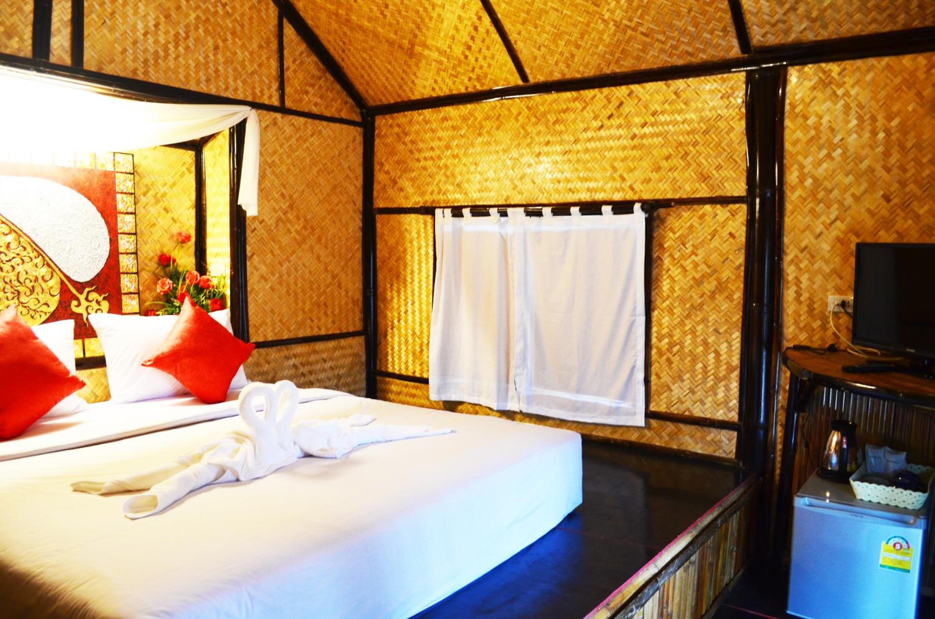 Eco Lanta Hideaway Beach Resort