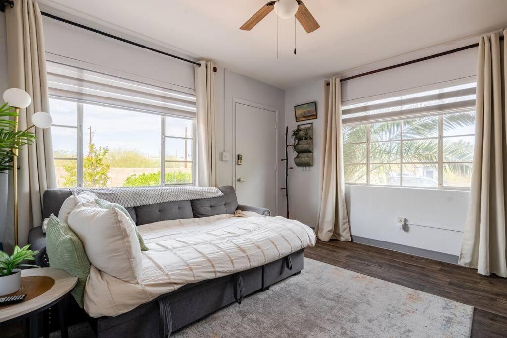 Spring Escape 1BR by UA DT Just 2 Min to Banner view 2