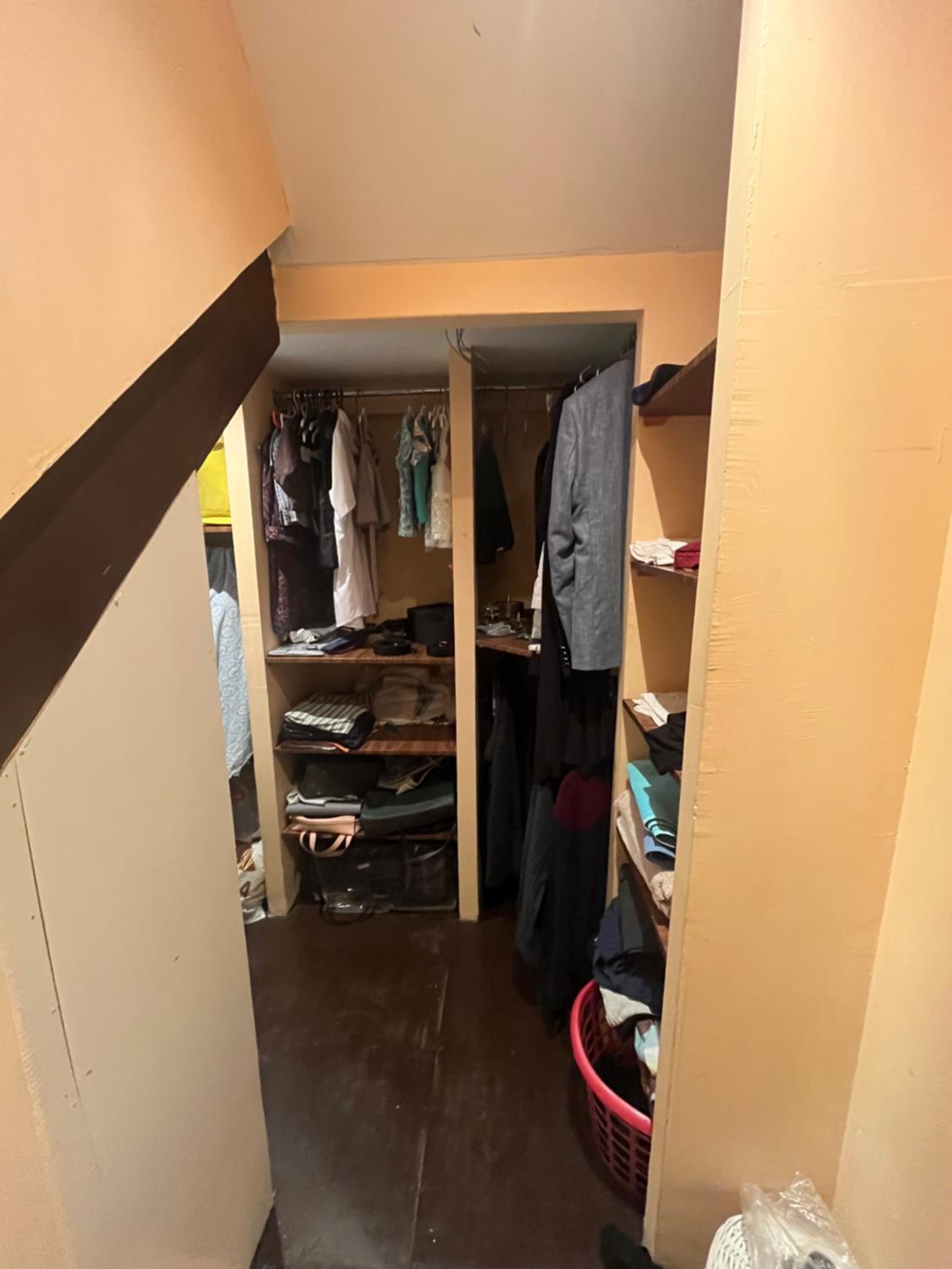 COMFORTABLE House