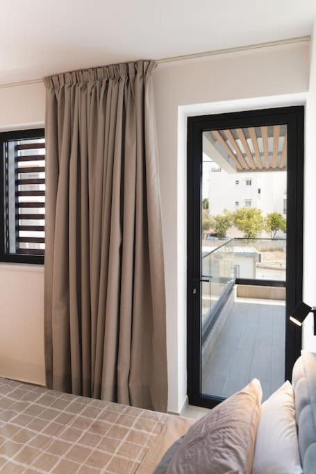 Mackenzie Sands 2 bdr Luxe Flat