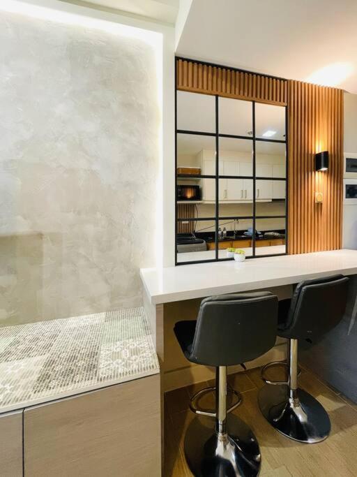 18 Warm Studio Oasis view 3
