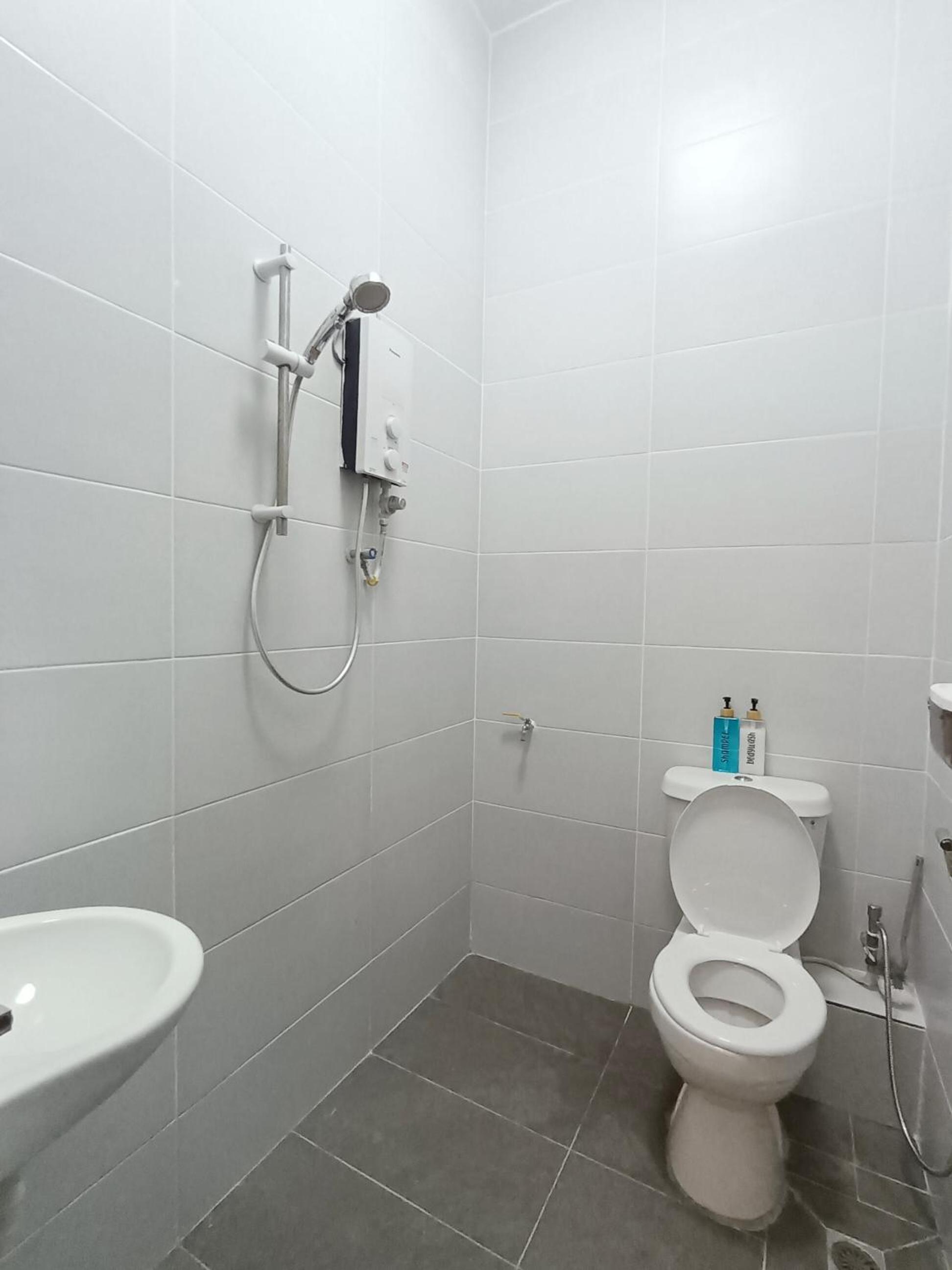 9pax -Taman Bagan Butterworth -Budget Homestay photo 3