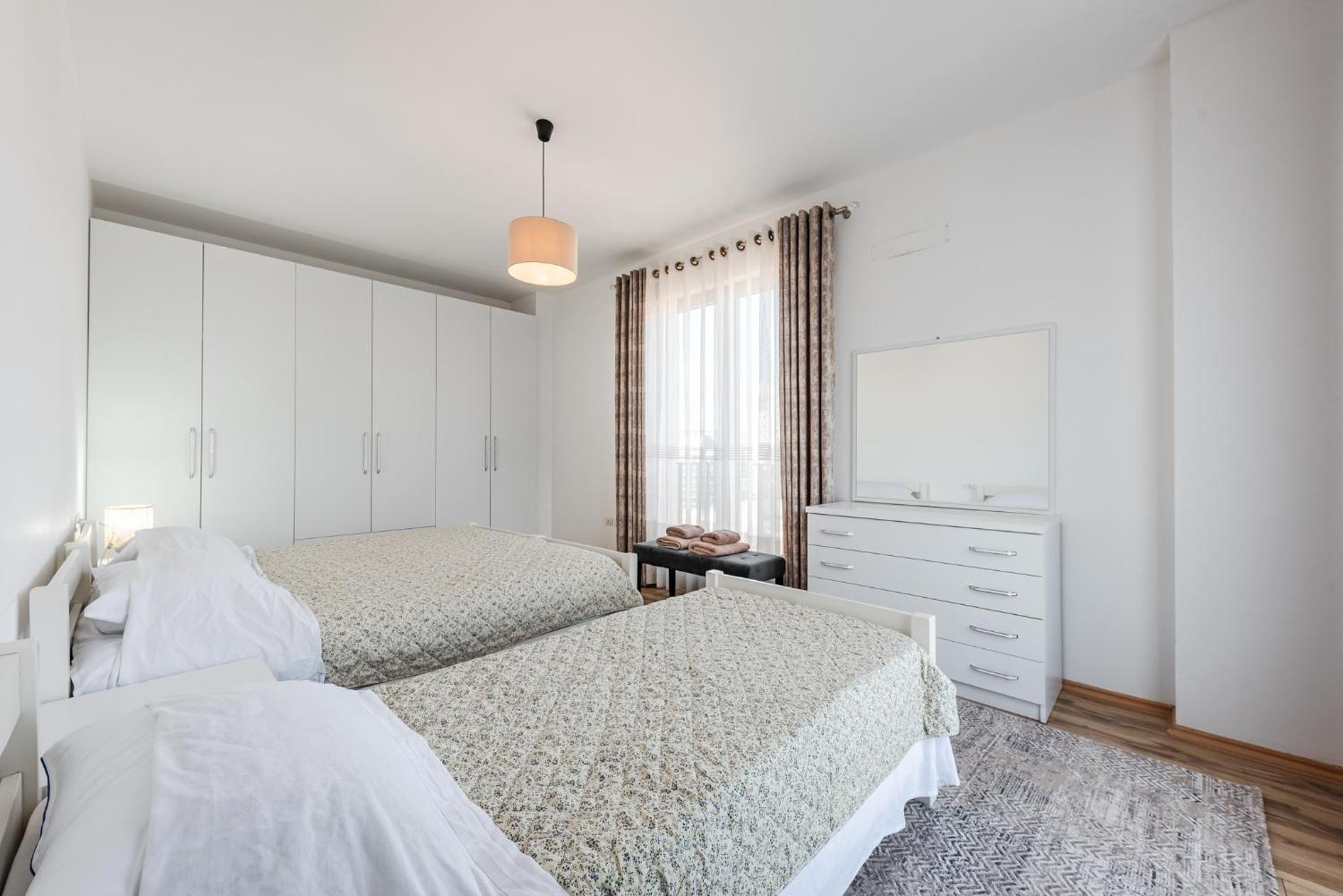 Alpha Apartments cozy & spacious apt