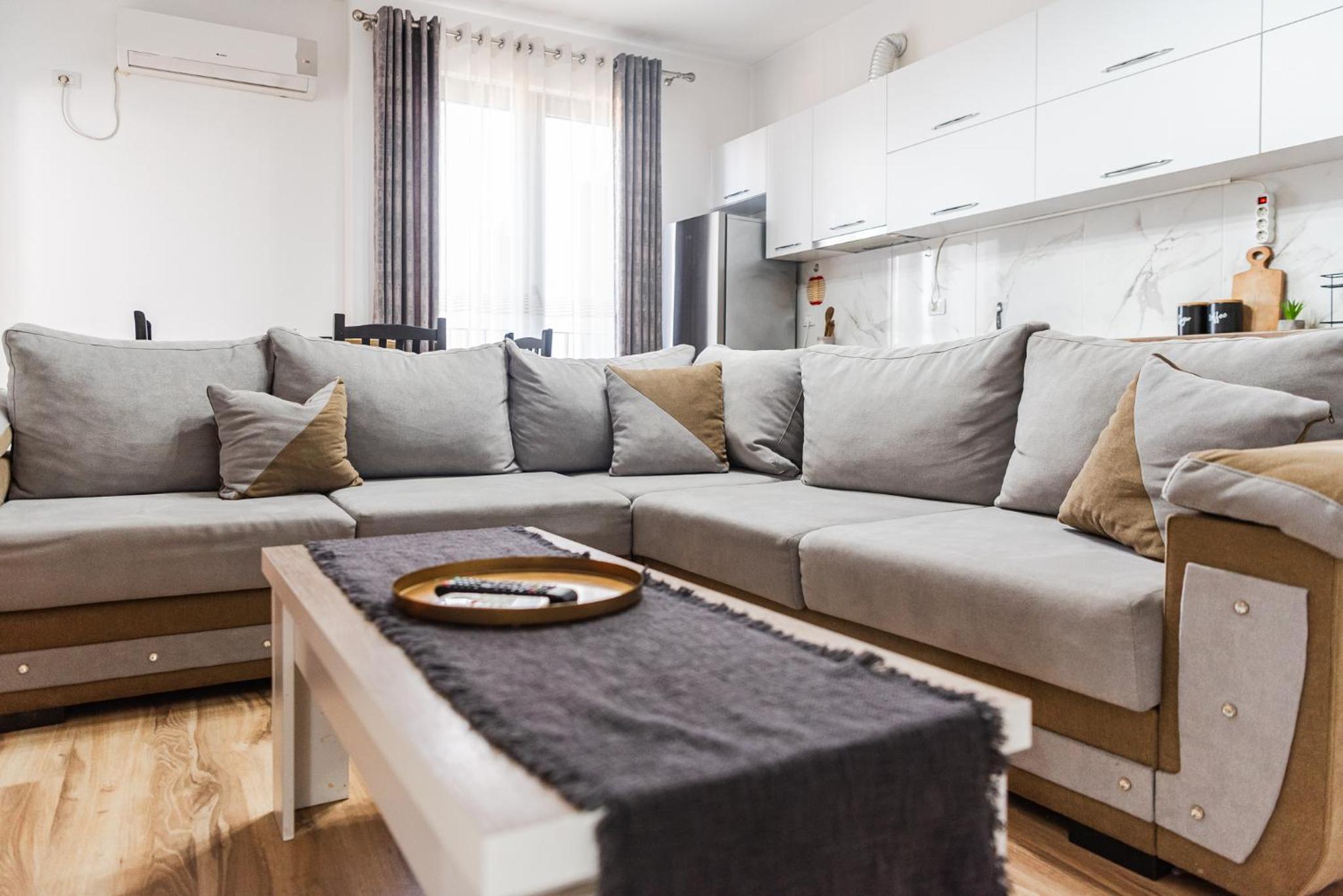 Alpha Apartments cozy & spacious apt