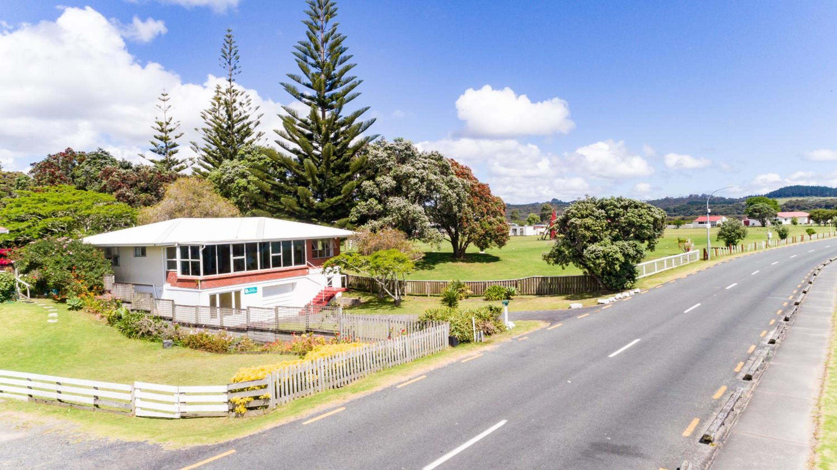 Te Ra Beach House - Paihia Holiday Retreat view 3