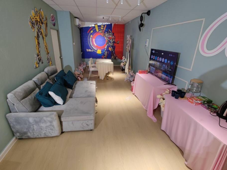 Penang Indoor Camping Tent Romantic Stay up to 7 pax Netflix YouTube Playstation photo 7