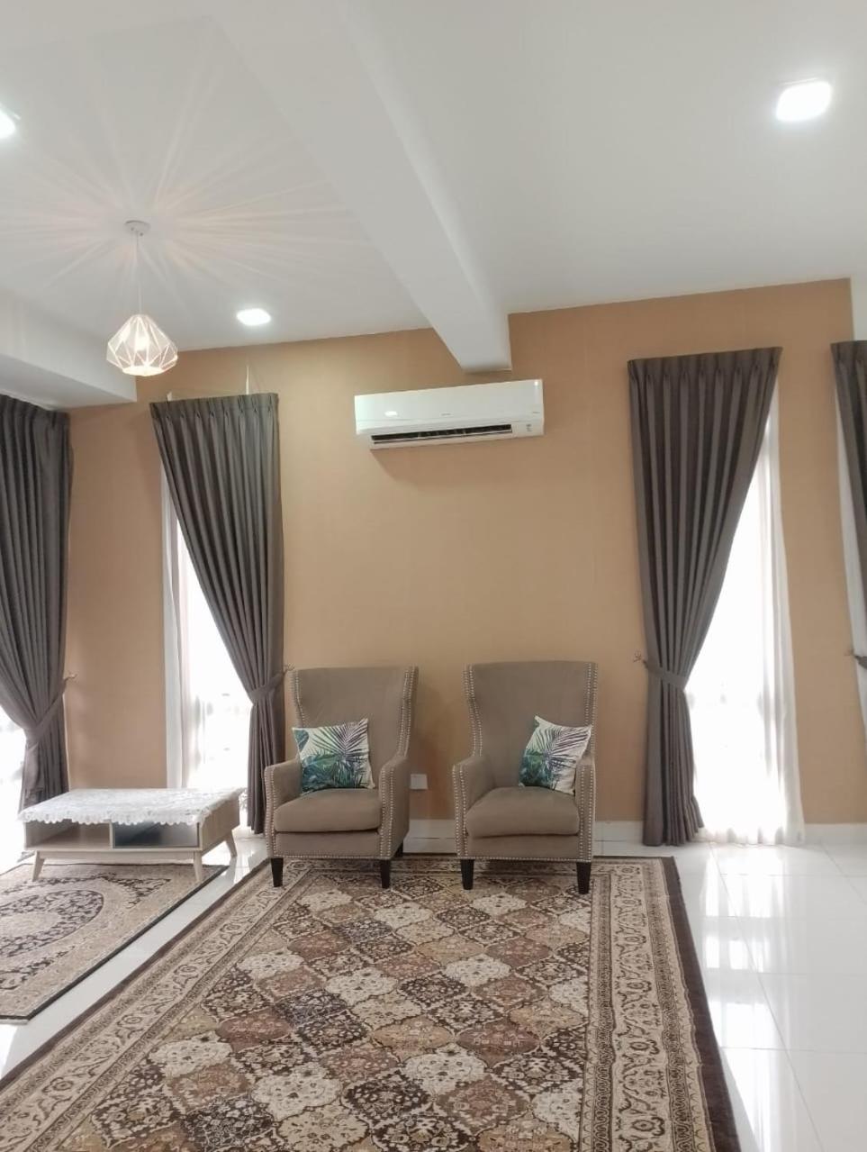 Pinevalley Homestay Putrajaya Presint 12 photo 2
