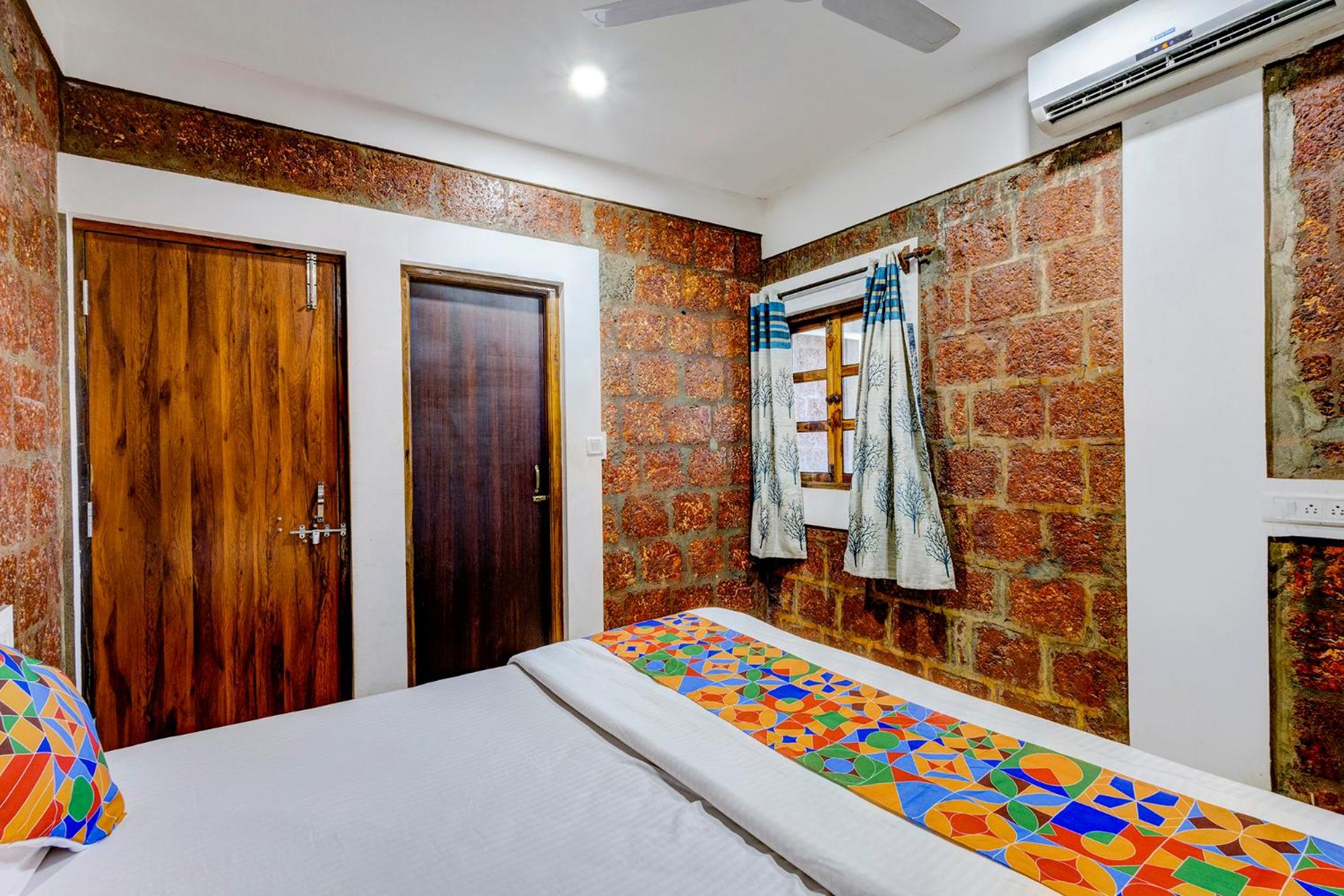 FabHotel Arya's Hyderabad Resort - Nr Calangute Beach