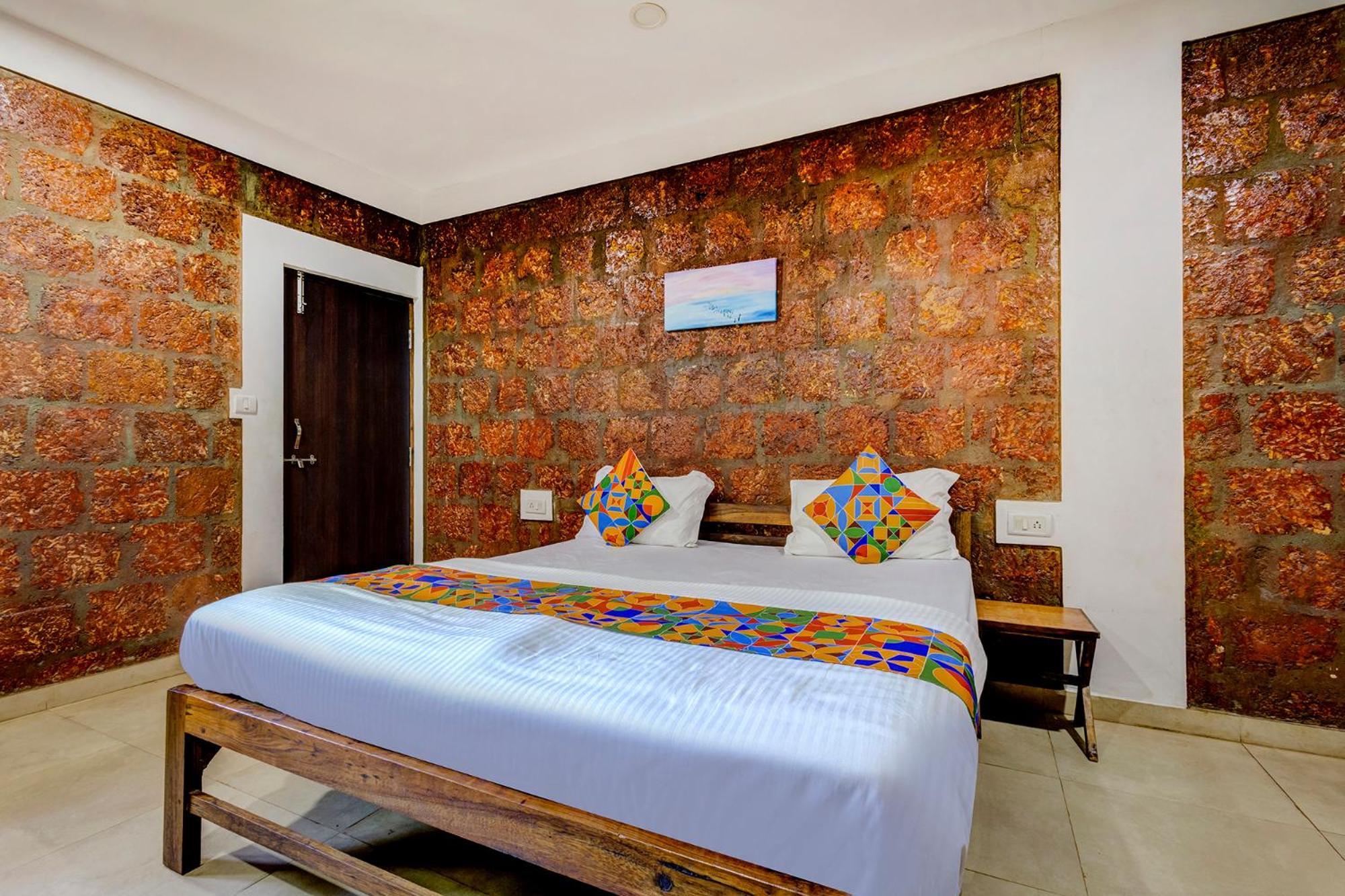 FabHotel Arya's Hyderabad Resort - Nr Calangute Beach