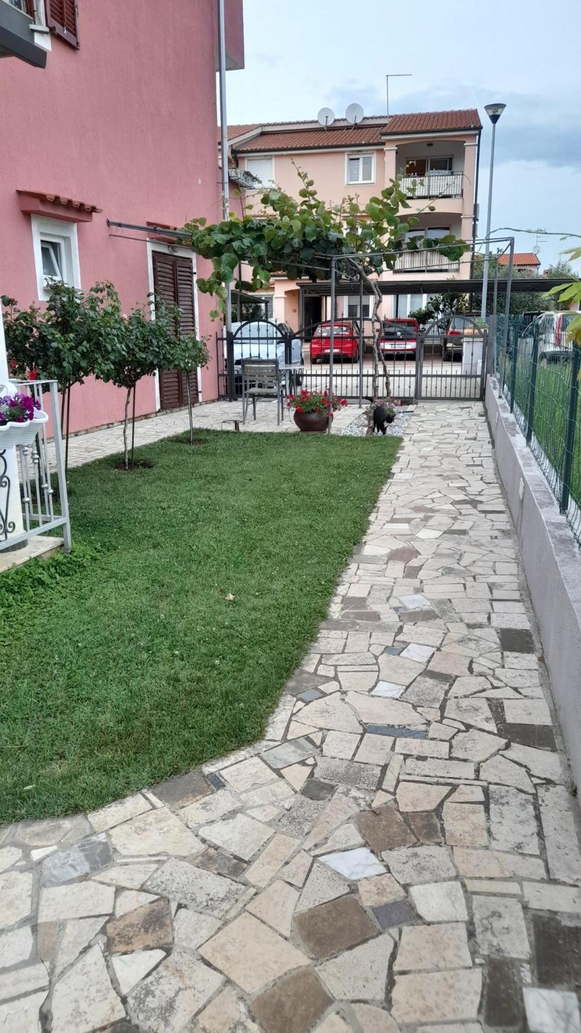 Photo 17