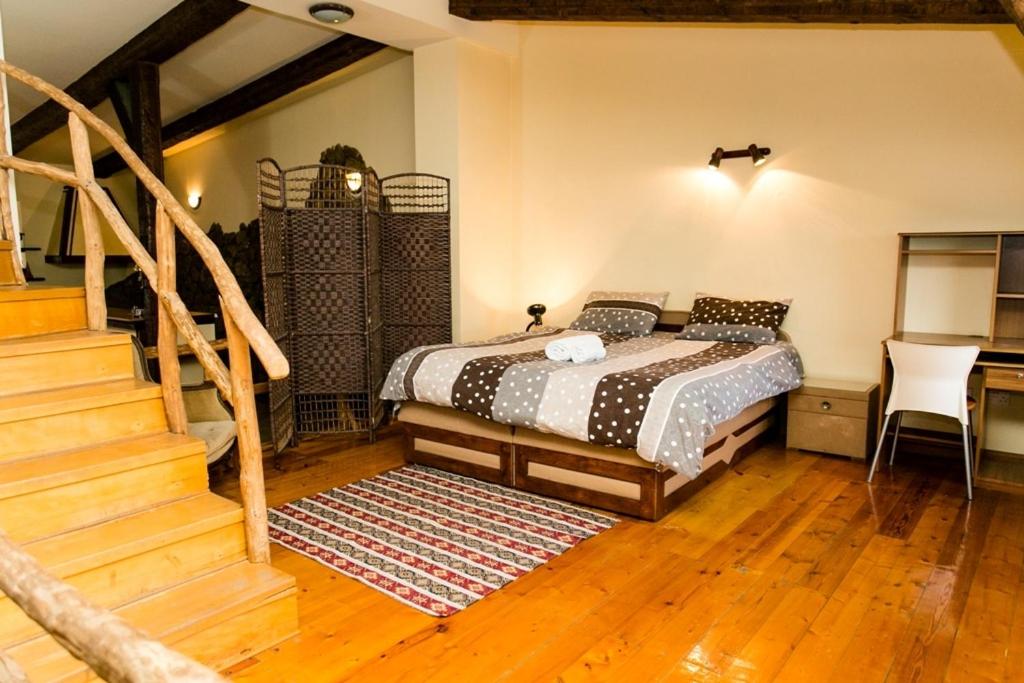 Cozy Loft Molokanes