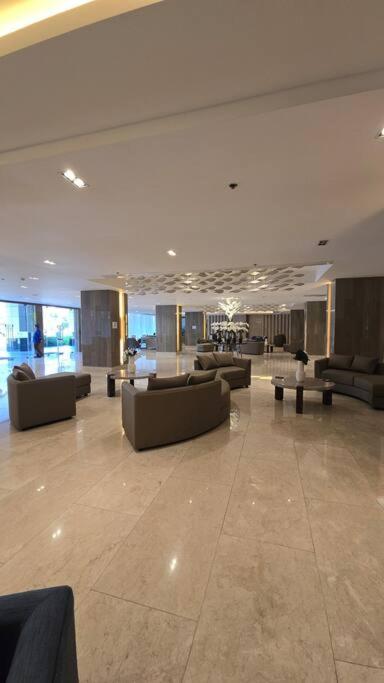 Cozy Homey Hideout near Mall of Asia view 2