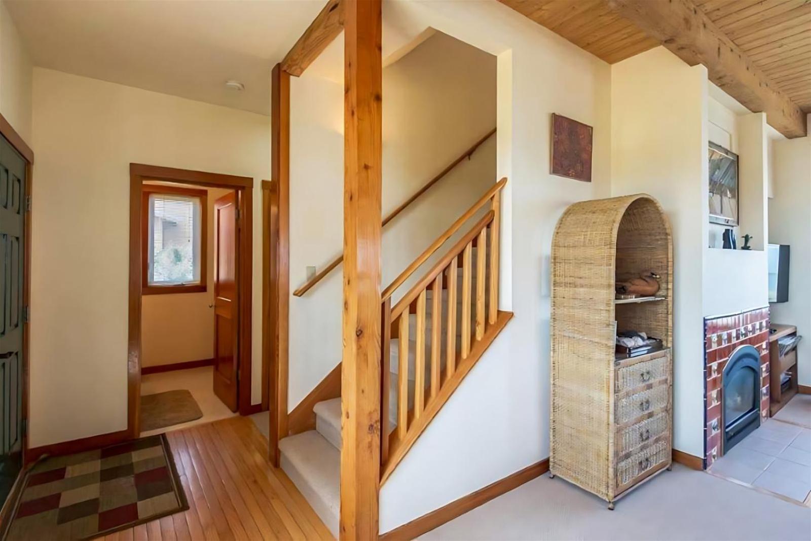 Sq Dungeness Bay Beach House view 5