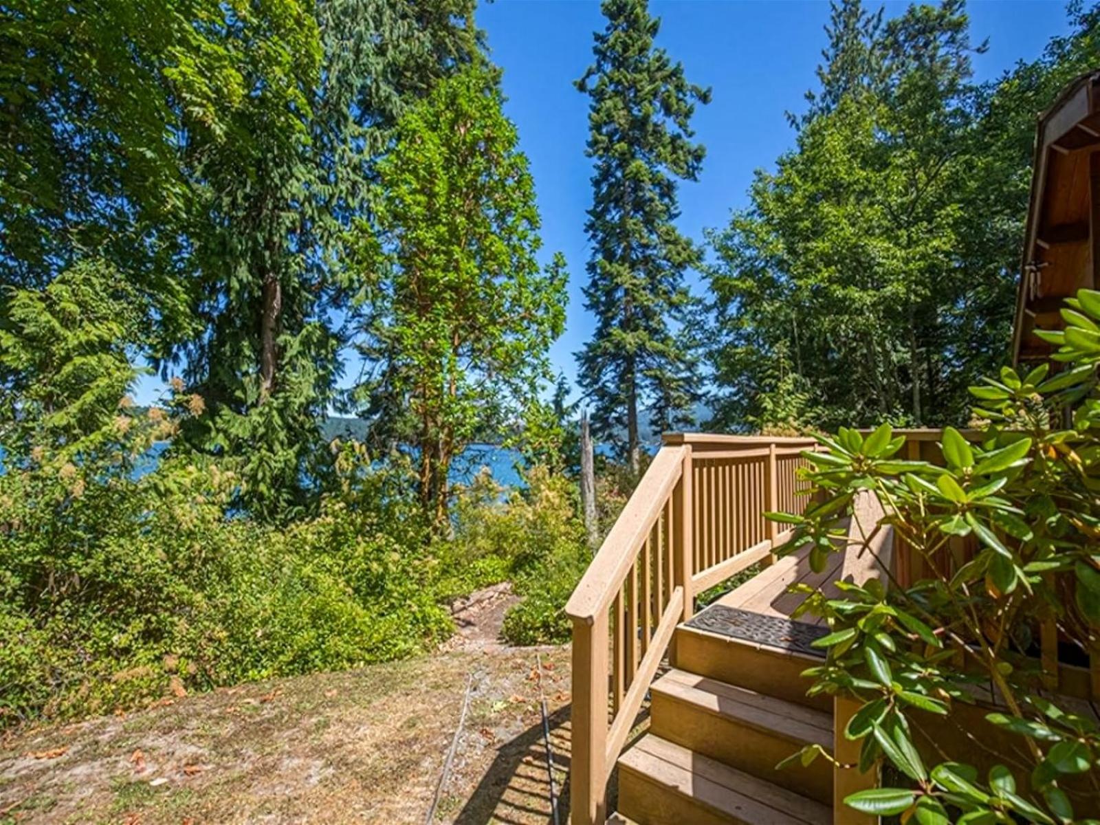 Sq Bayside Cedars