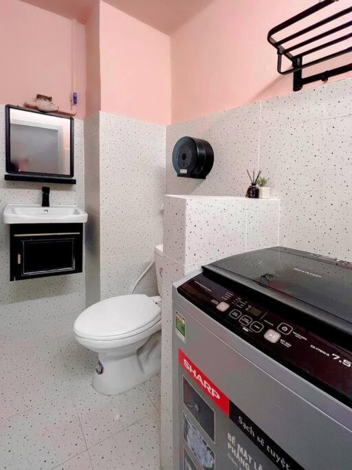 Glorious CENTRAL Loft - Near BenThanh Market - Walk to METRO