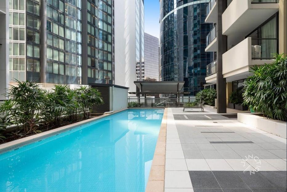 CBD Luxury with River & Botanic Garden Views from Spacious Balcony
