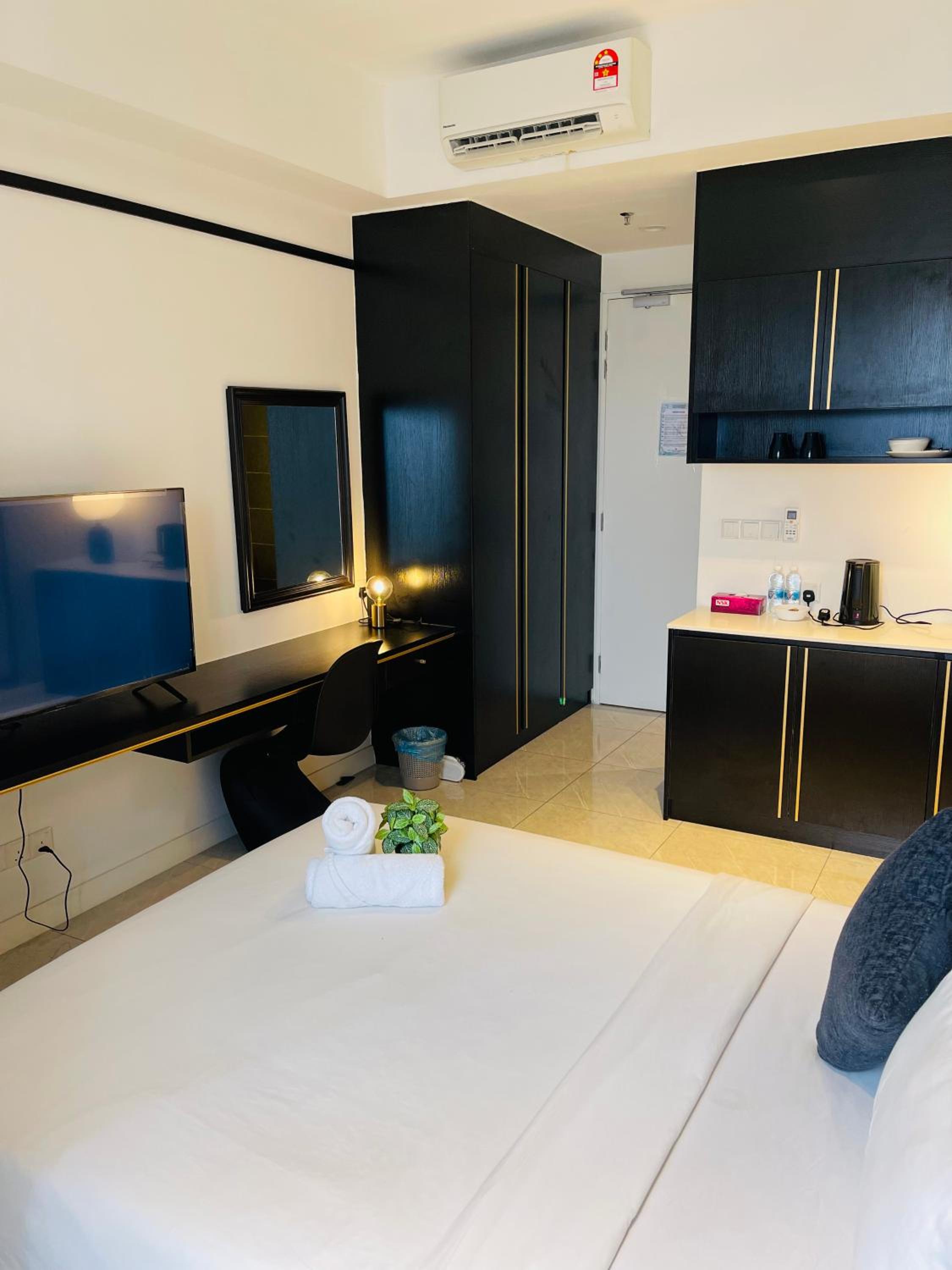 Axon Residence by Western Suites