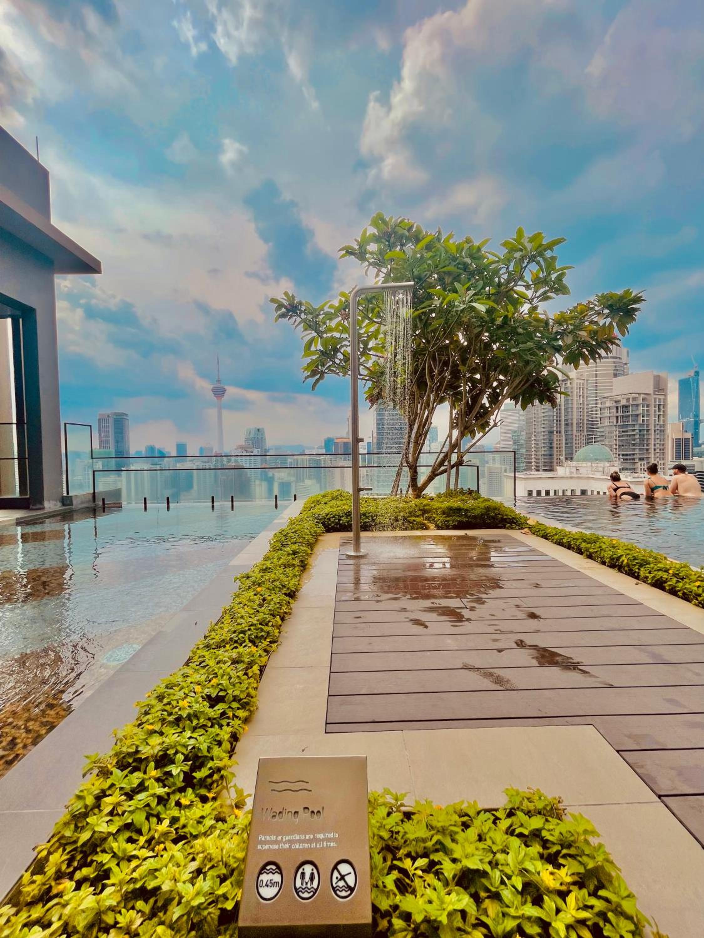 Axon Residence by Western Suites