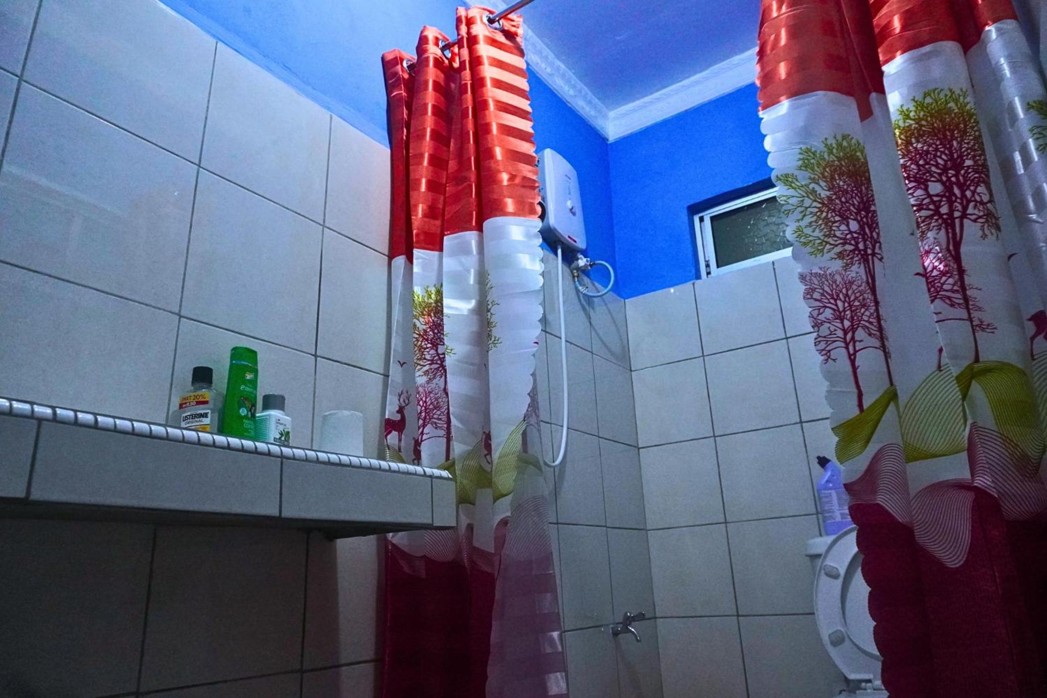 Kiansom Homestay - Waterfall etc