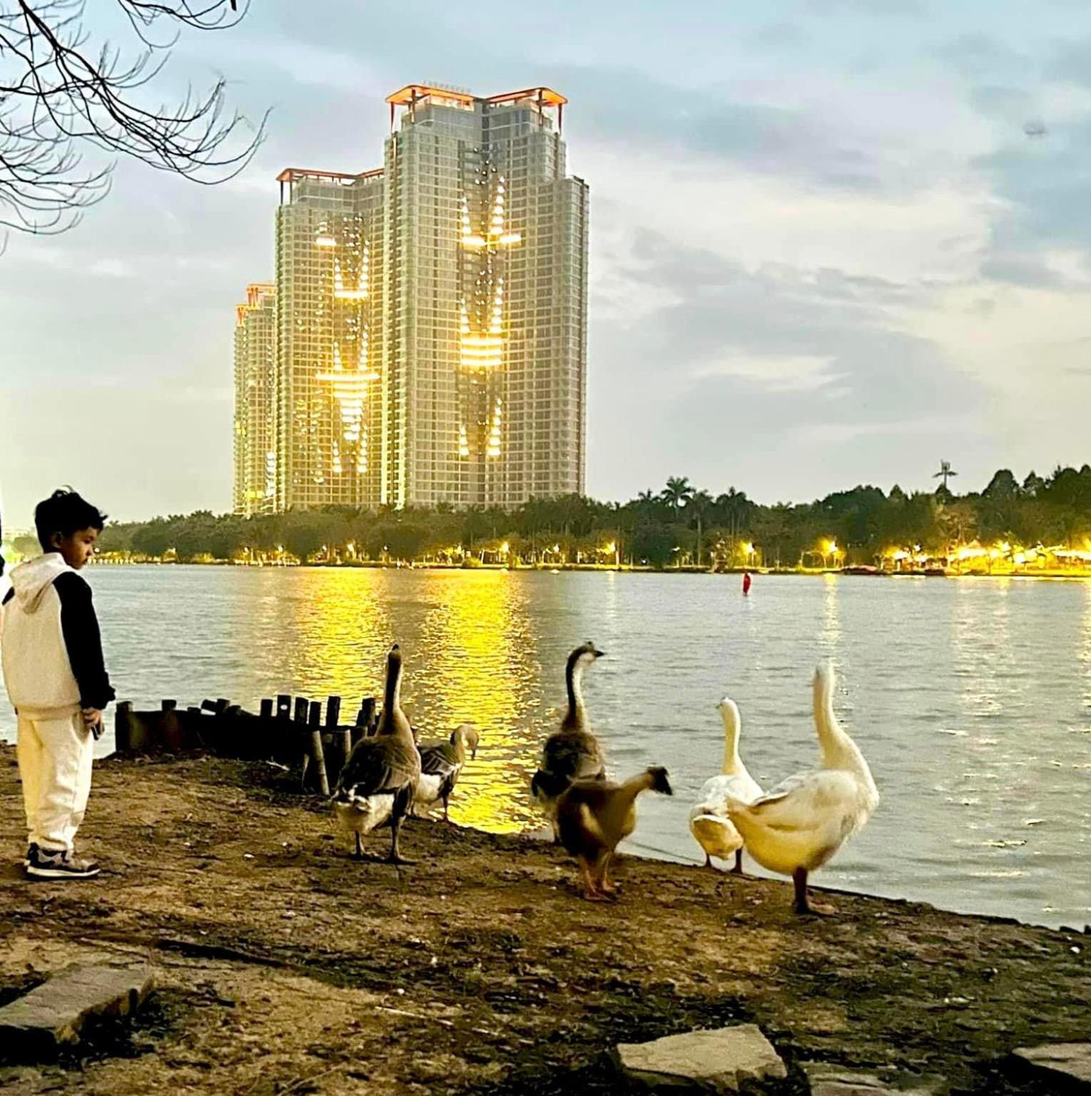 Ben's Homestay Ecopark - Landmark L2 view 4