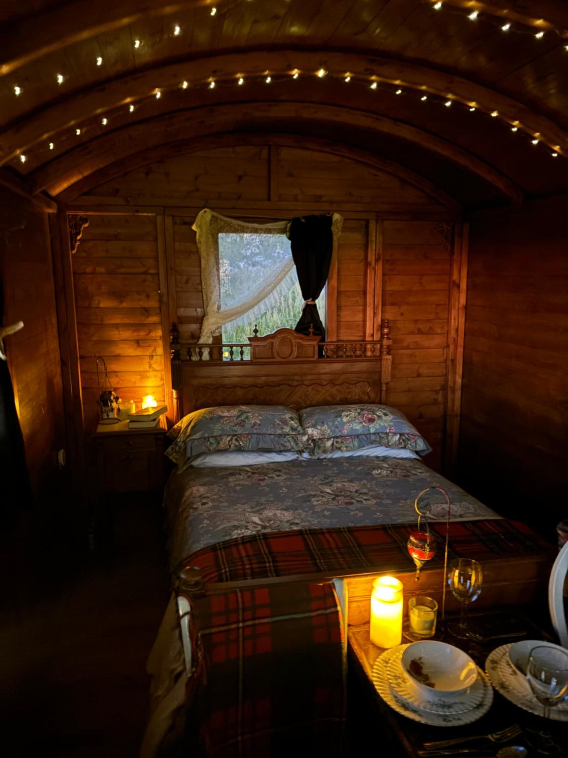 Eco Crofter's Wagon by the Sea - Off Grid Experience - No electricity or Running Water- As seen soon on Netflix view 3