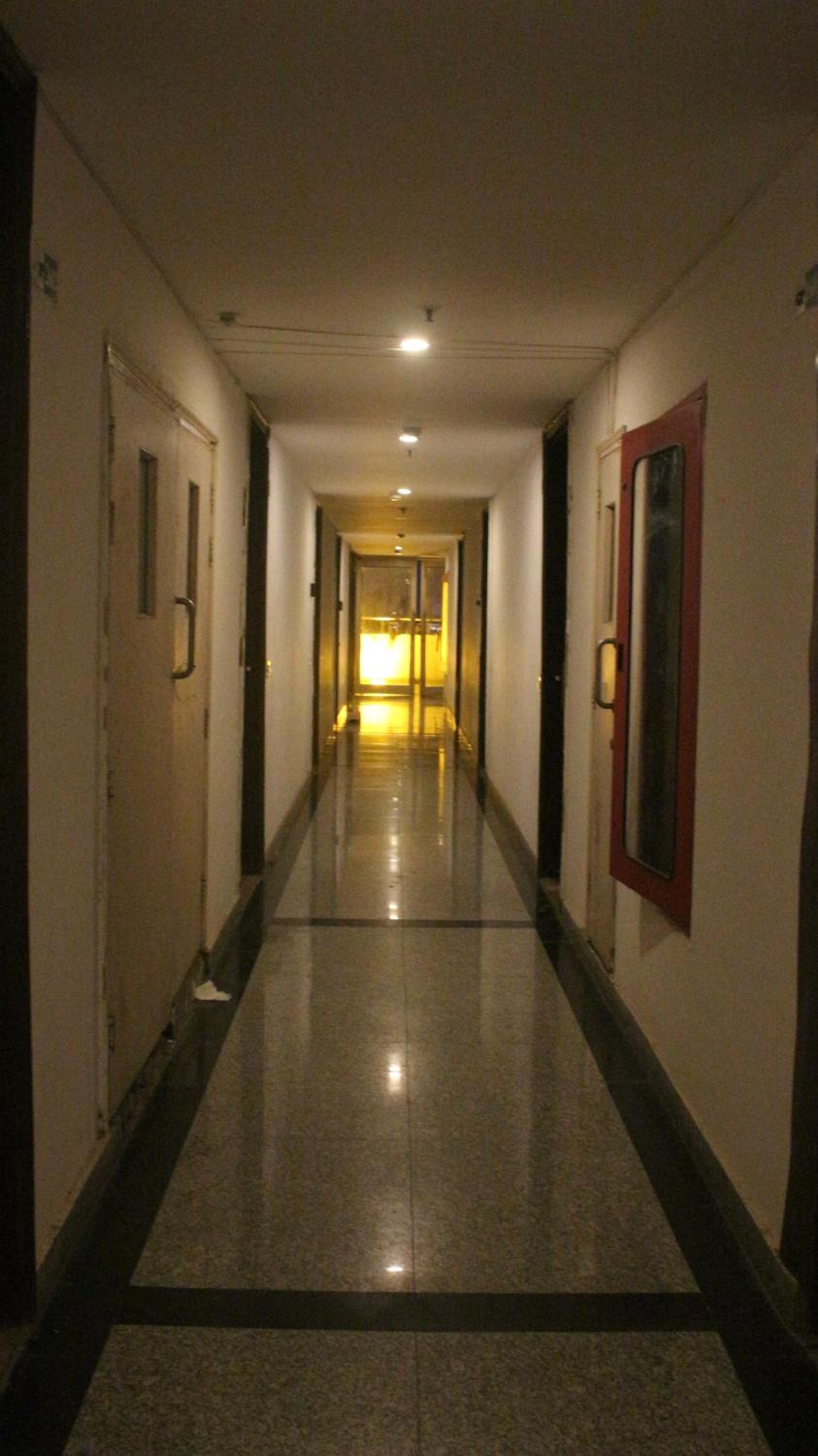 Noida stylish suites