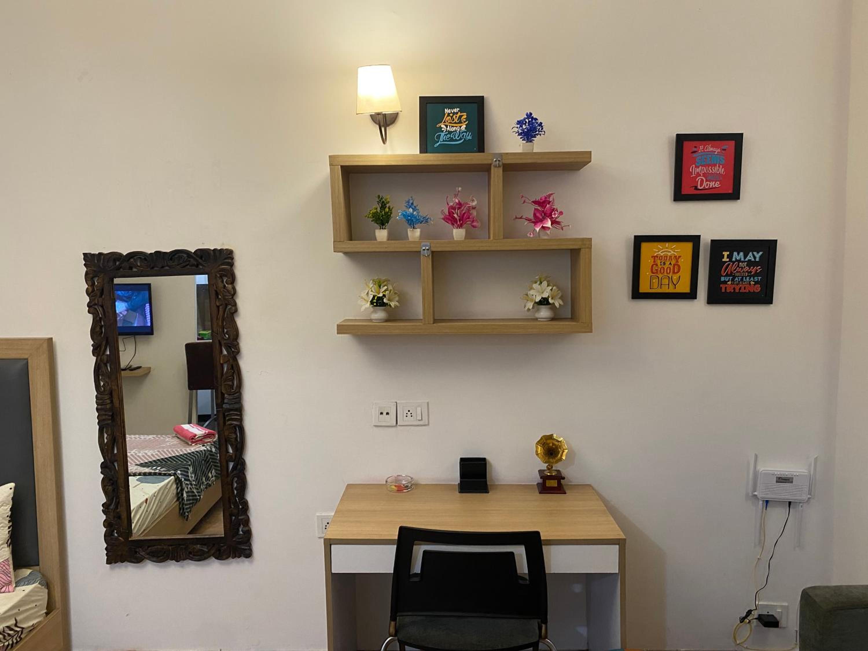 Noida stylish suites