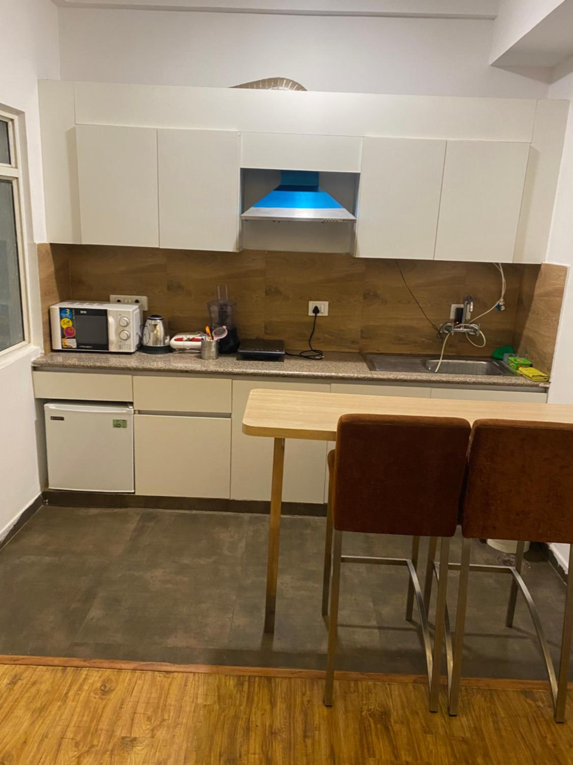 Noida stylish suites