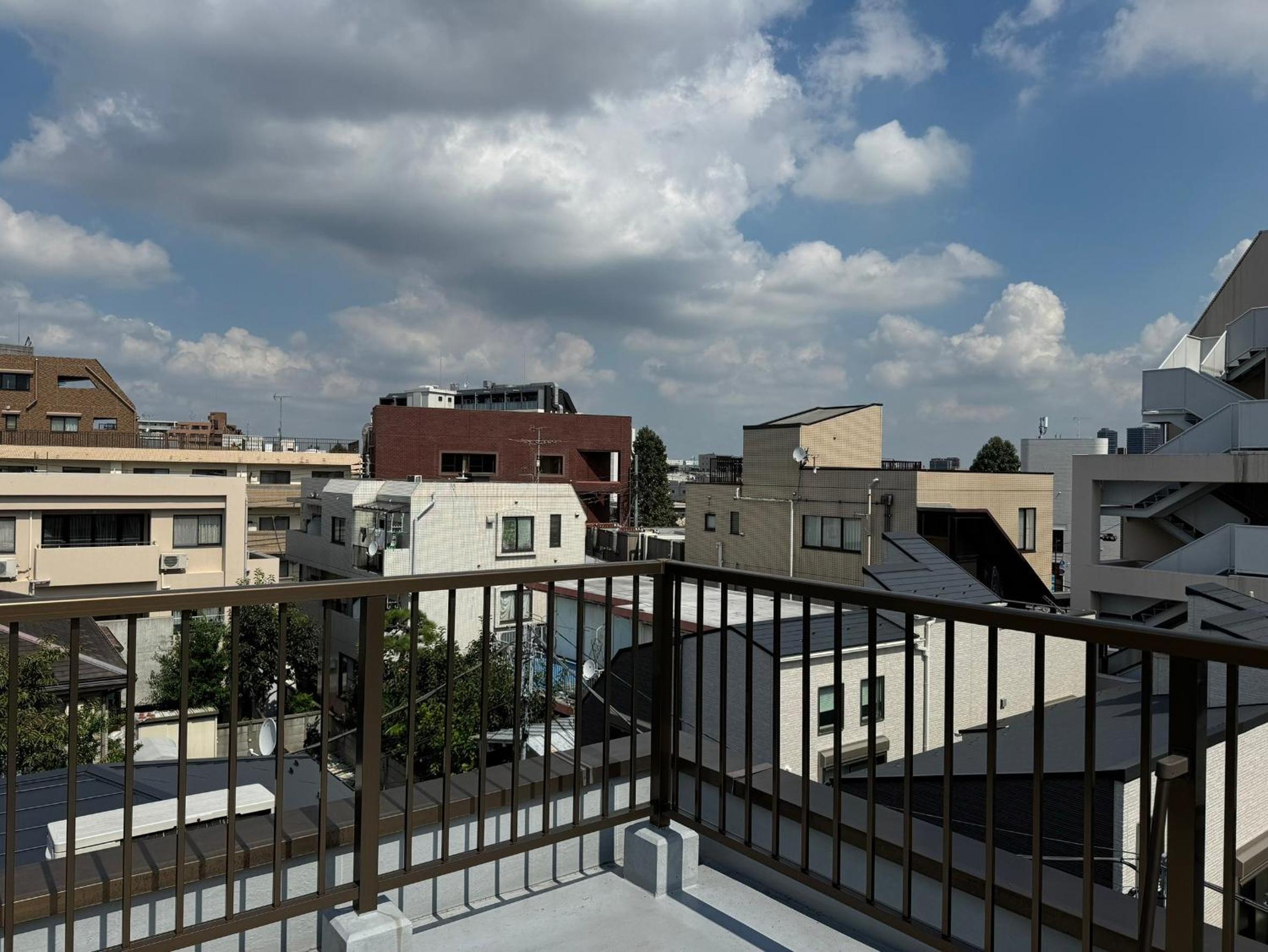 TOKYO SENKAWA Share House