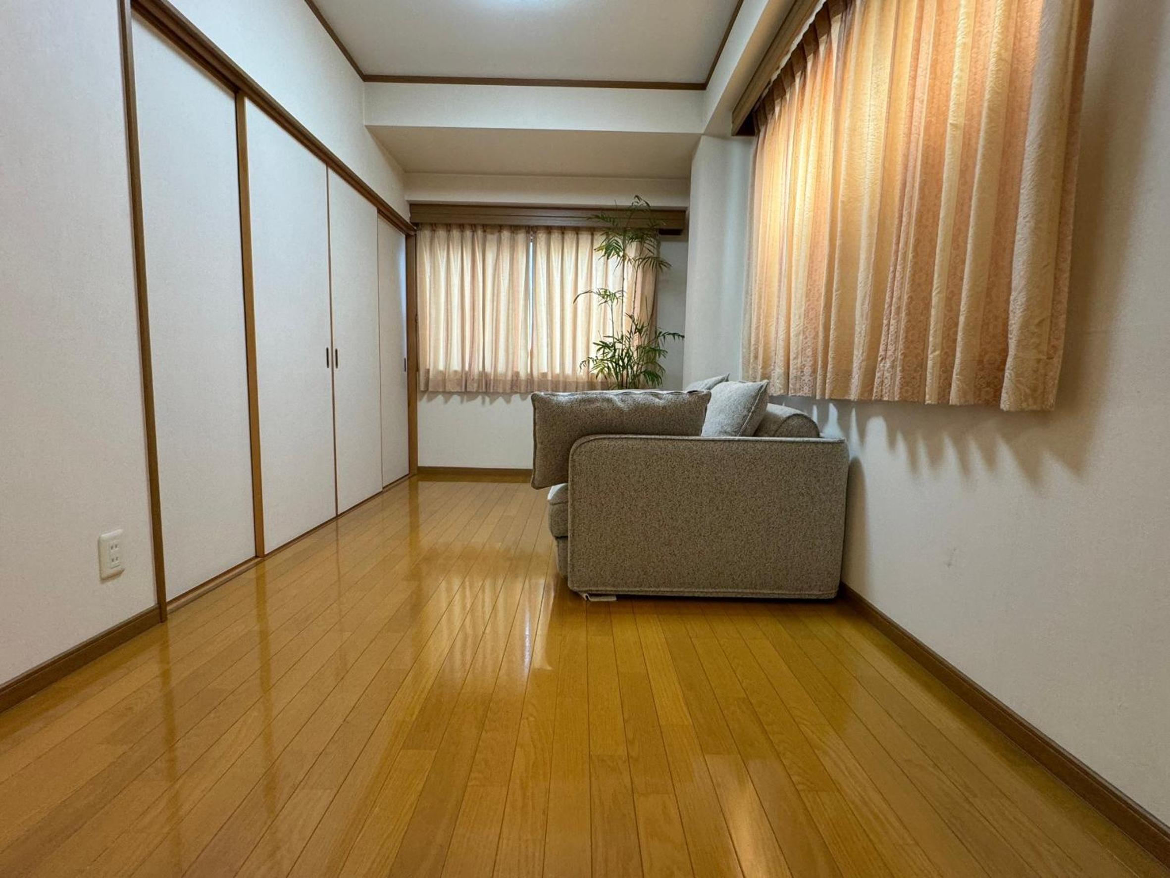TOKYO SENKAWA Share House