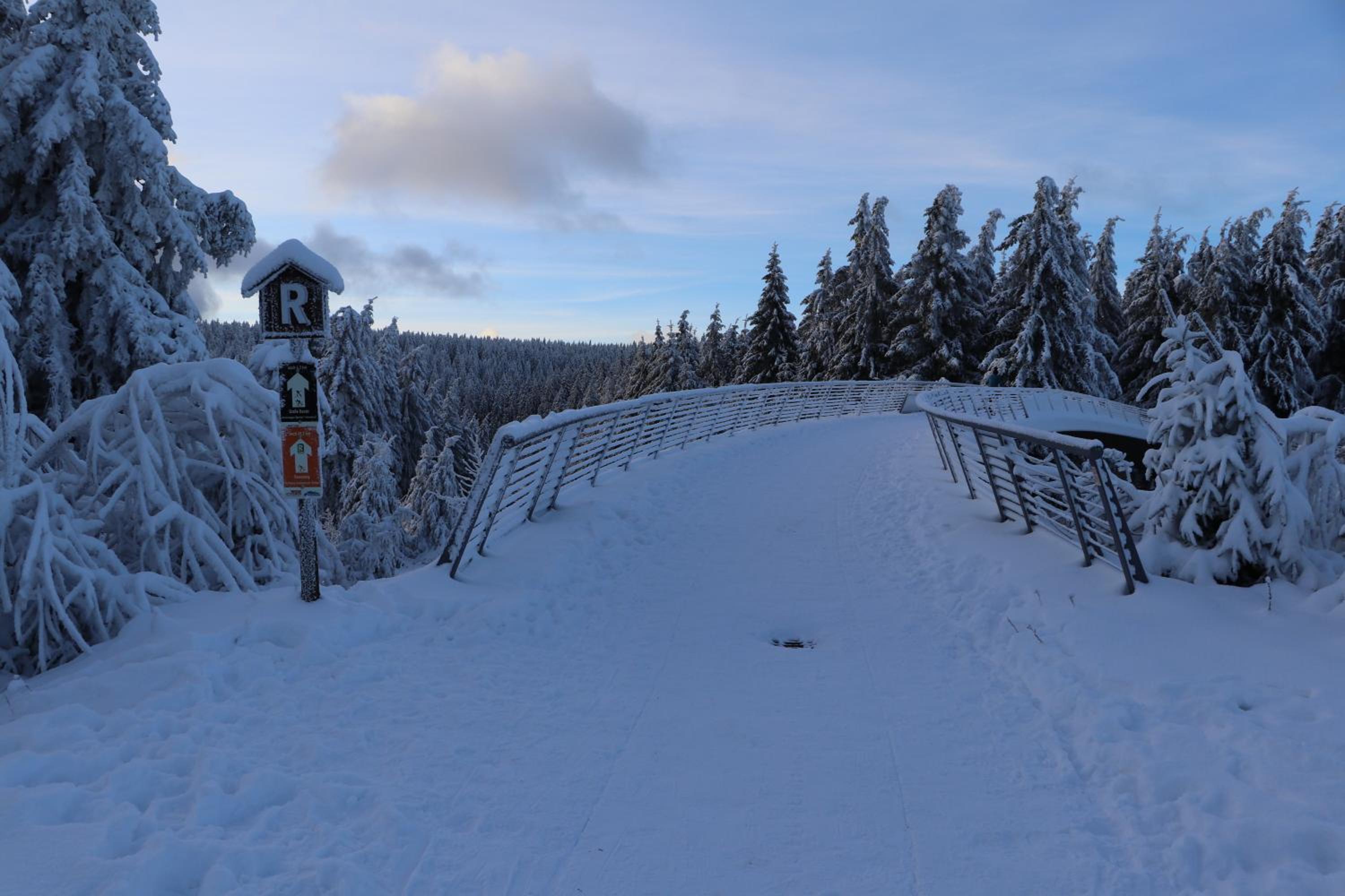 FeWo Oberhof - Tiefgarage und Parkplatz inklusive