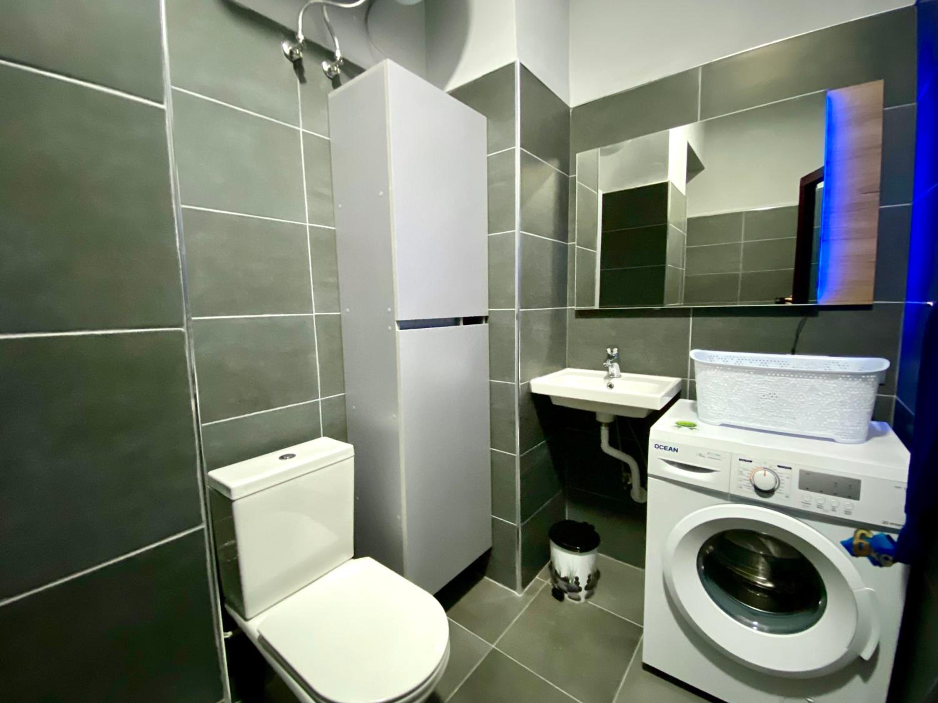 5 New Central Comfy Apartments