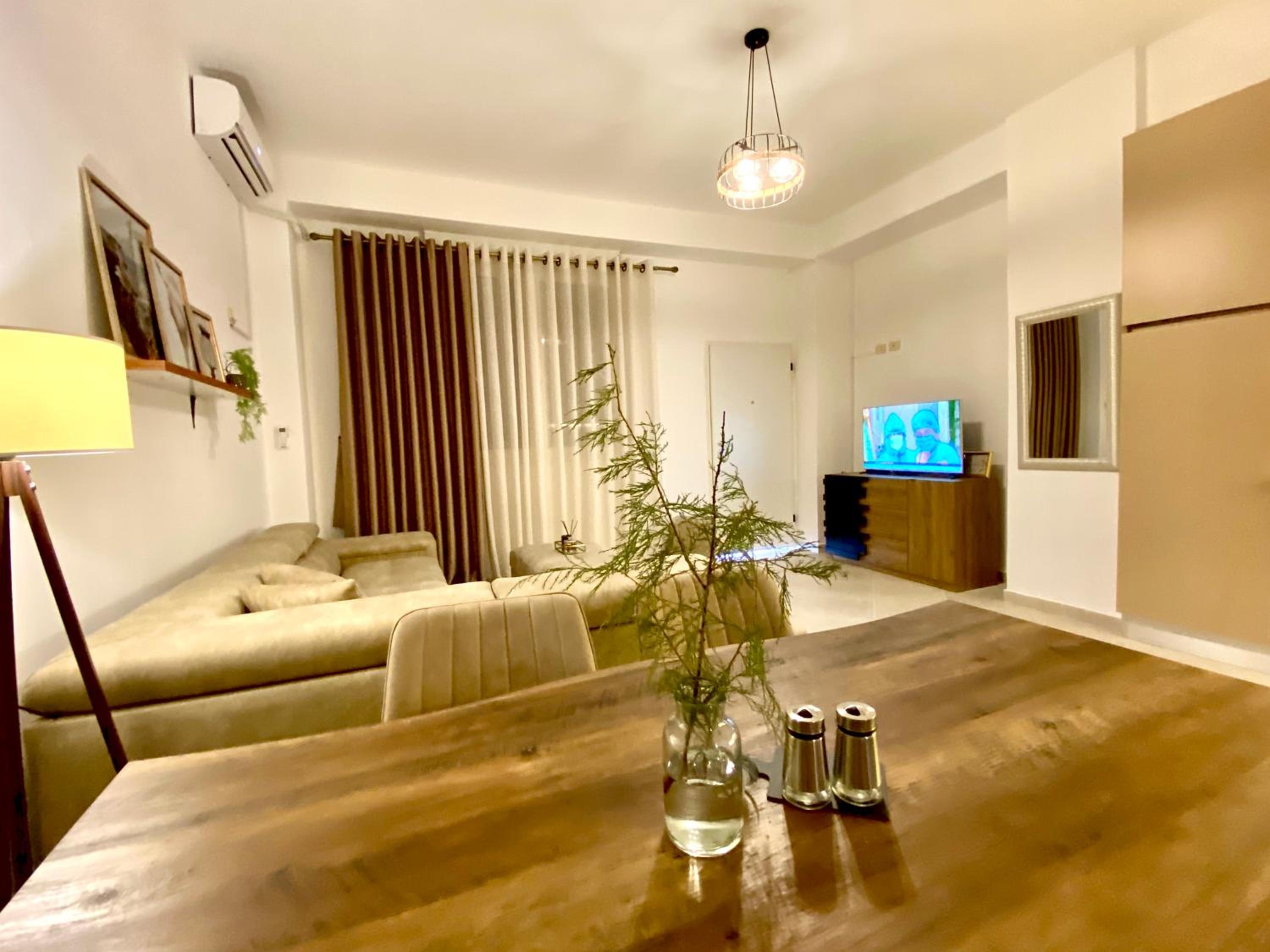 5 New Central Comfy Apartments