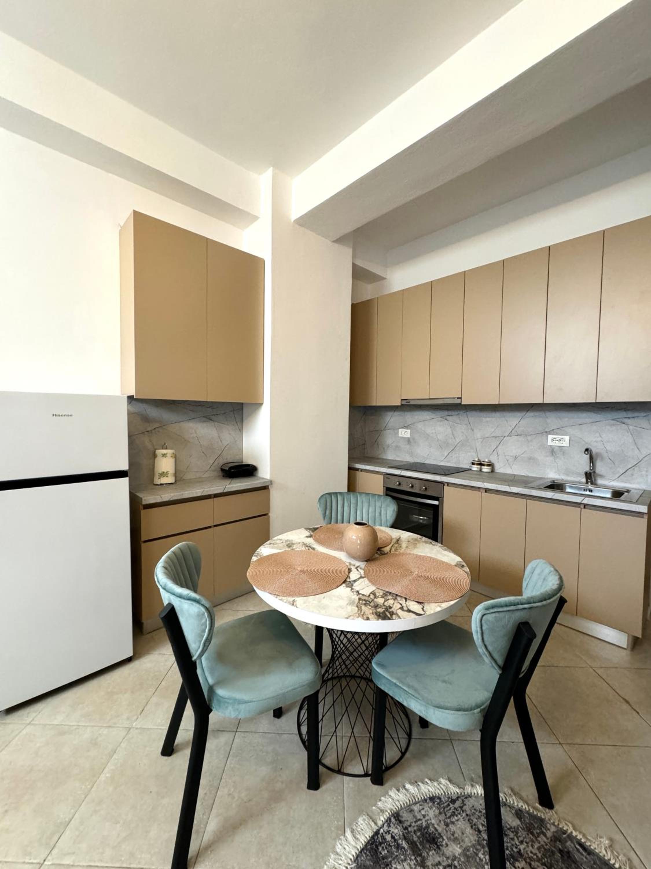 5 New Central Comfy Apartments