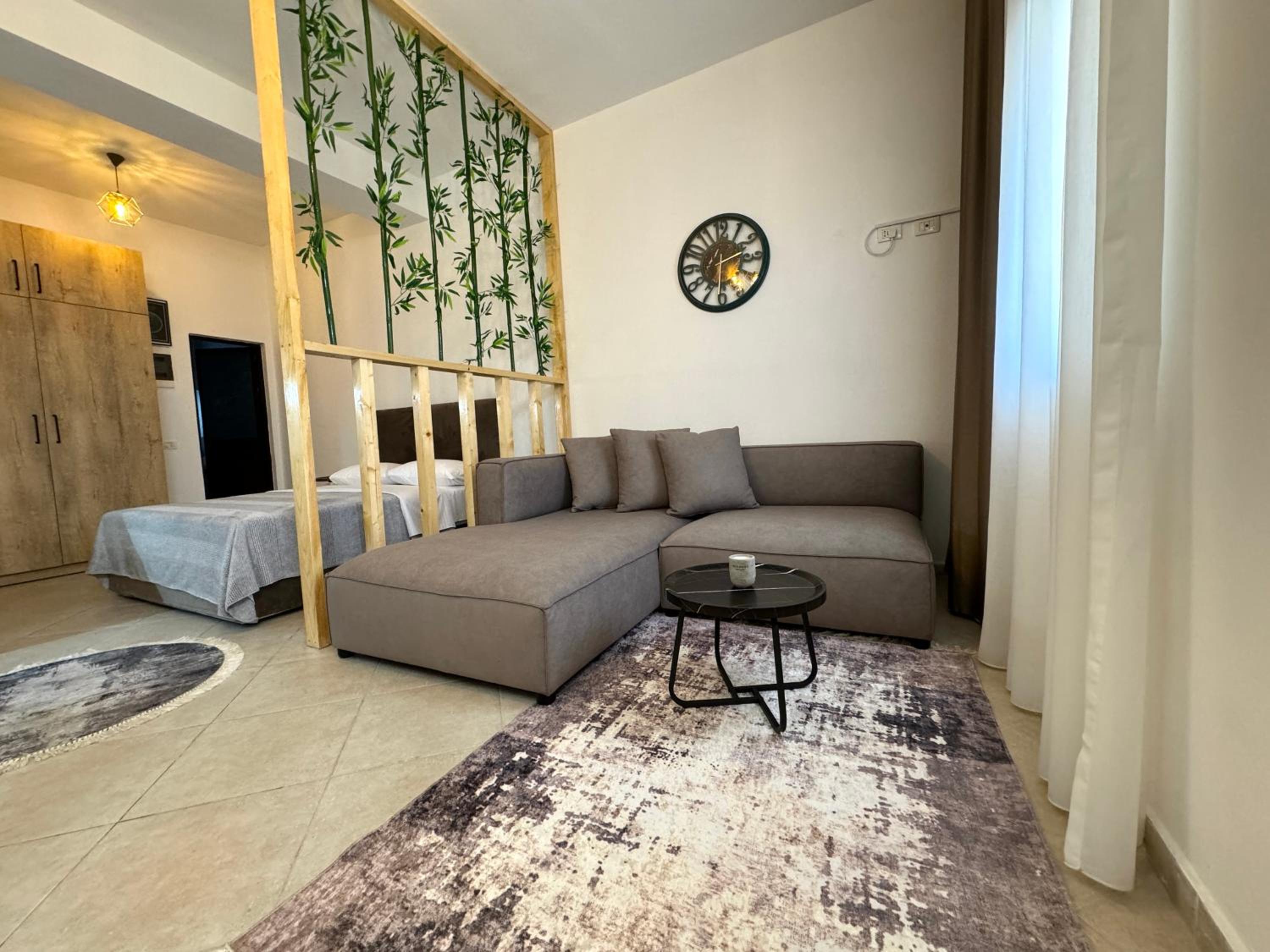 5 New Central Comfy Apartments