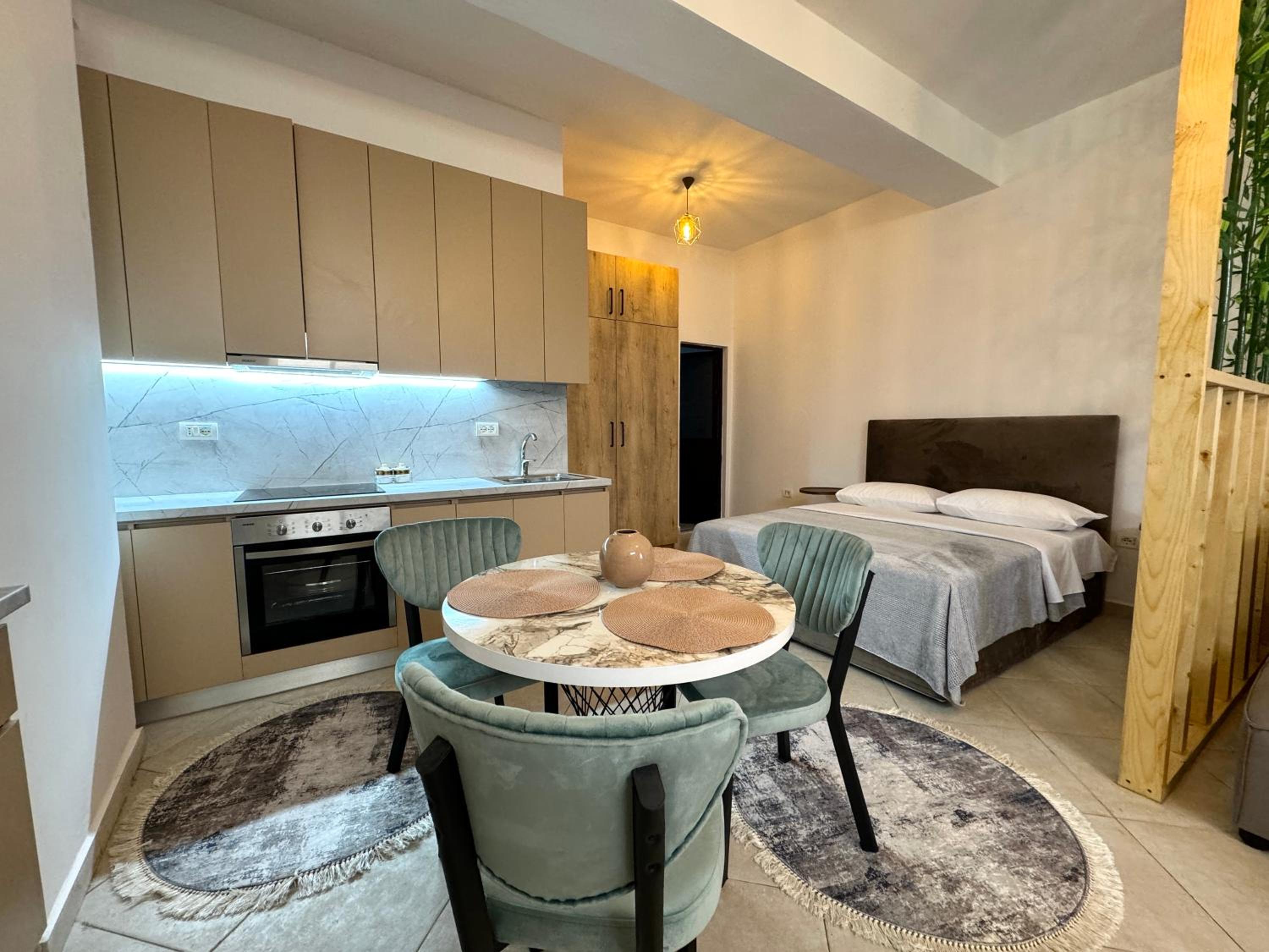 5 New Central Comfy Apartments