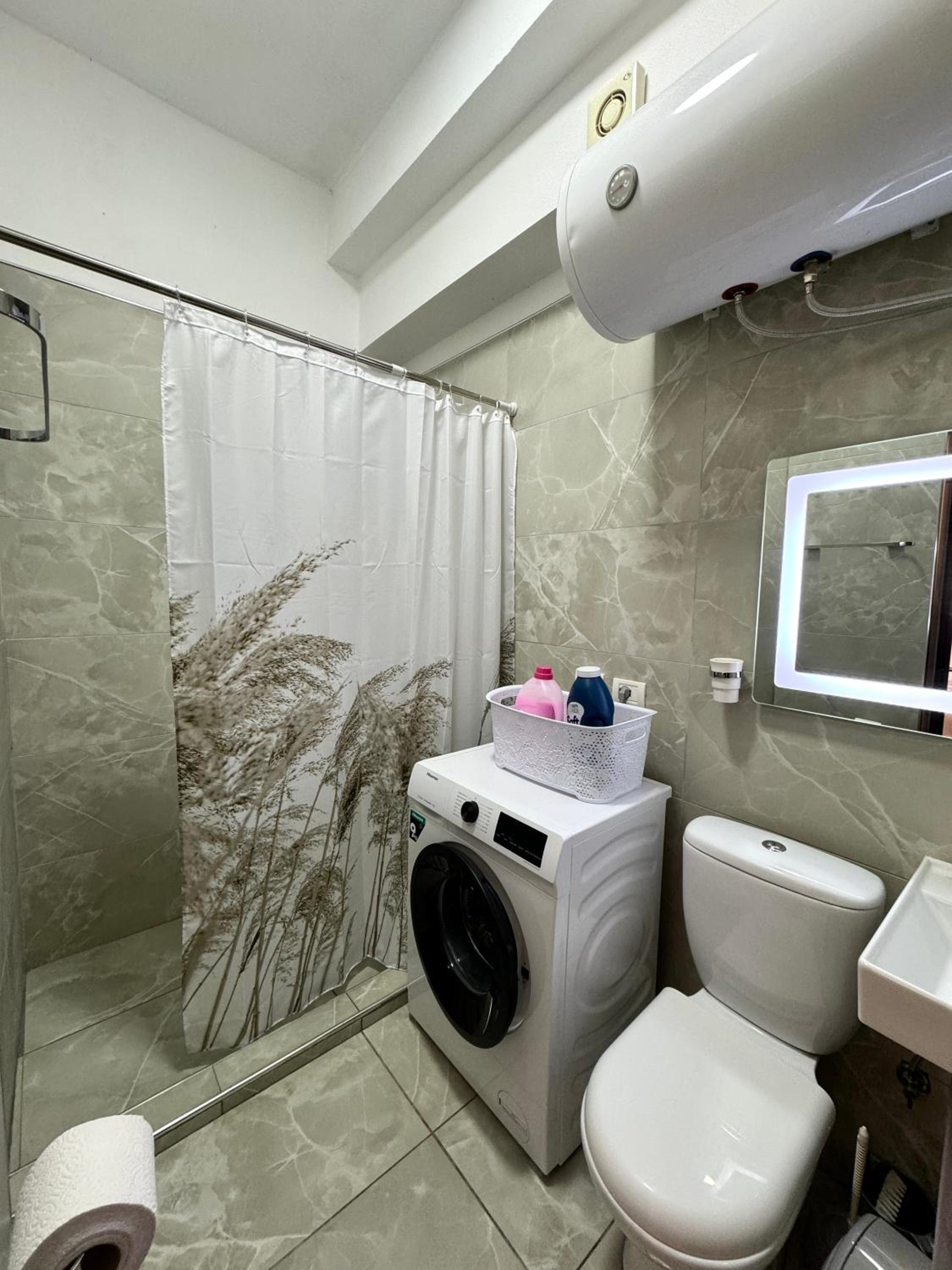 5 New Central Comfy Apartments